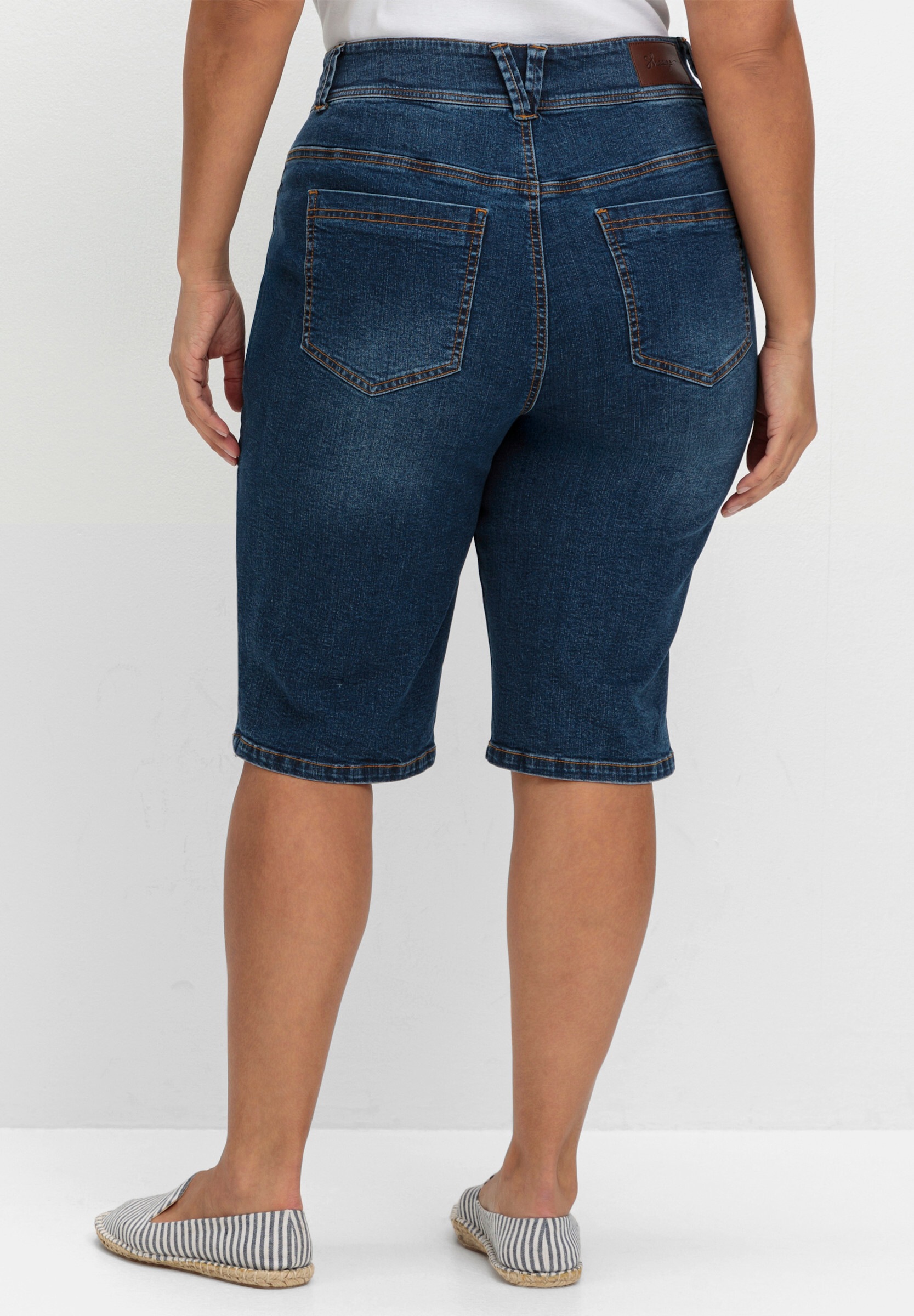 Sheego Jeansbermudas »Jeansbermudas Jeansbermudas im Curvy-Schnitt MANUELA« im Curvy-Schnitt MANUELA