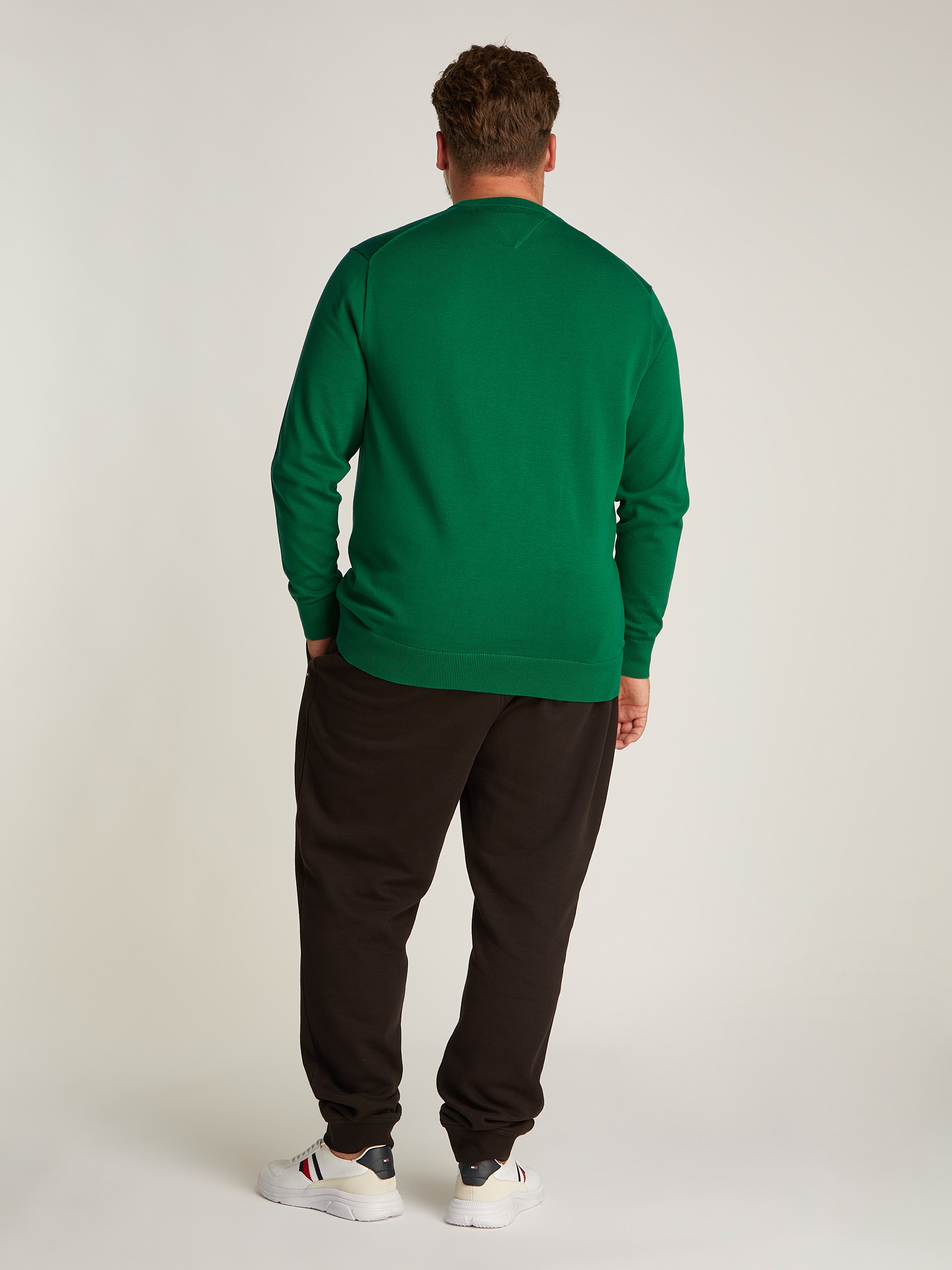 Tommy Hilfiger Big & Tall Rundhalspullover »BT-ESSENTIAL COTTON CREW NECK-B«, in Großen Größen, Logostickerei