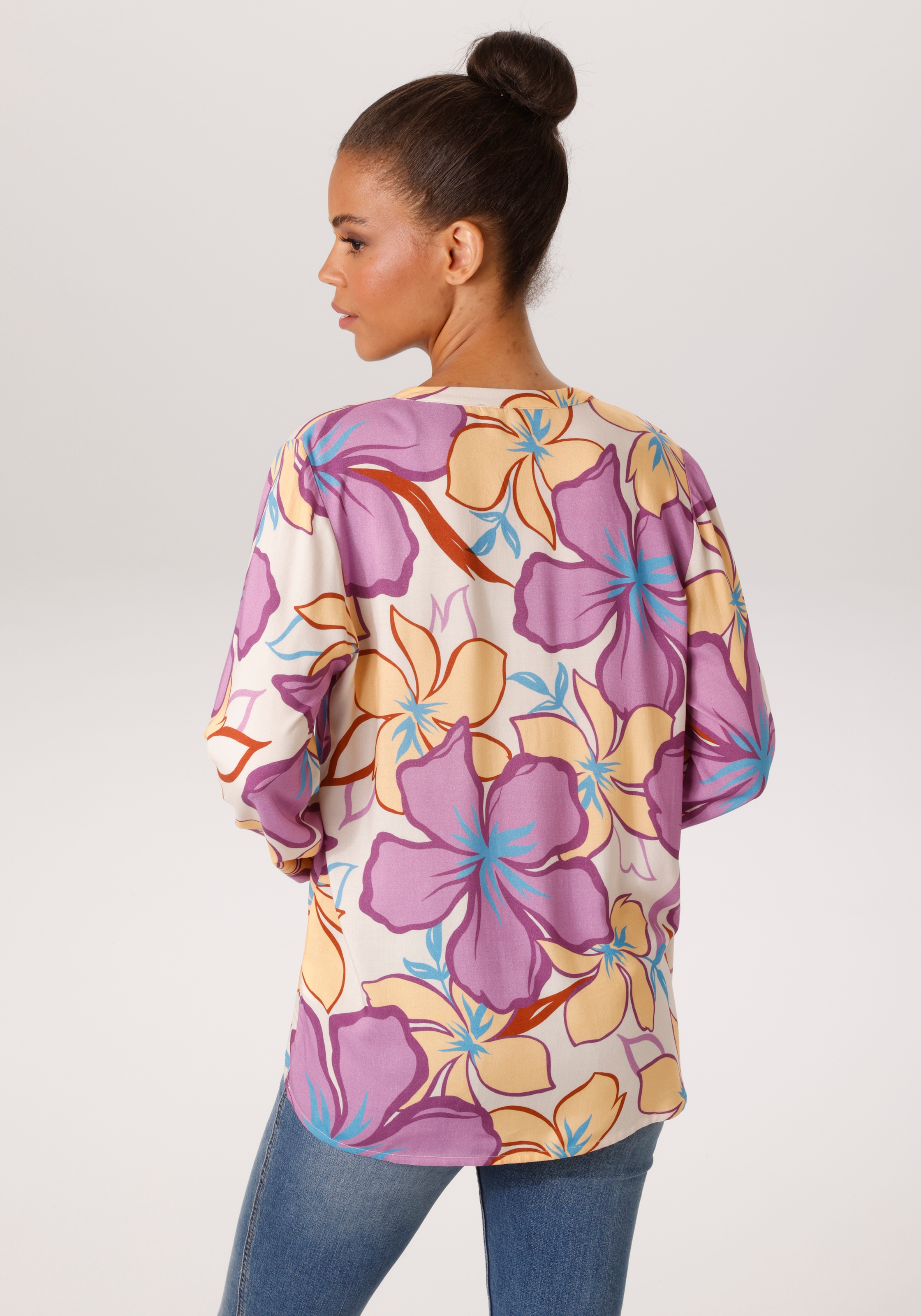 Aniston CASUAL Schlupfbluse mit farbenfrohen, großflächigen Blüten bedruckt - NEUE KOLLEKTION