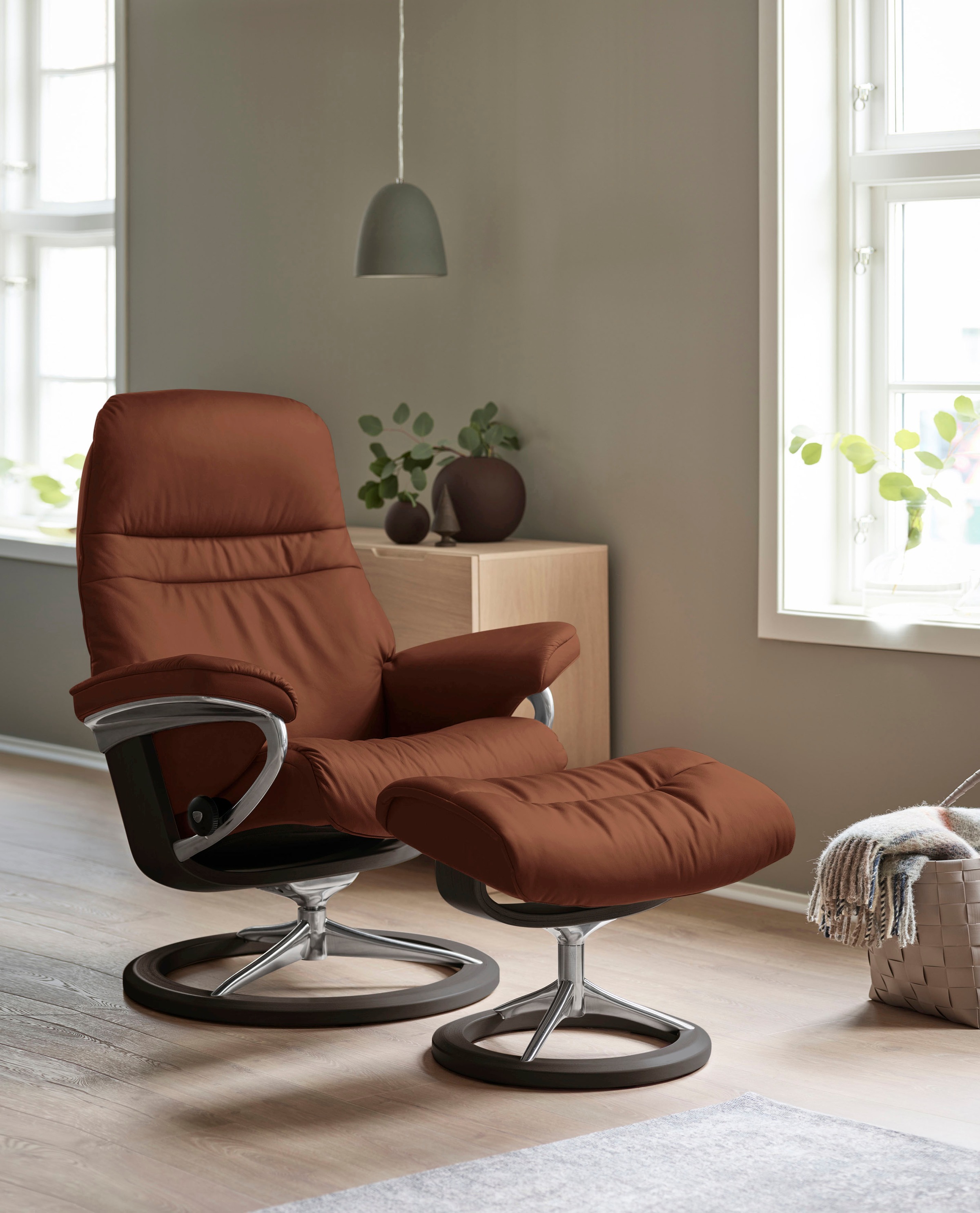 Stressless® Relaxsessel »Sunrise«, (Set, Relaxsessel mit Hocker), mit Signature Base, Größe S, Gestell Wenge