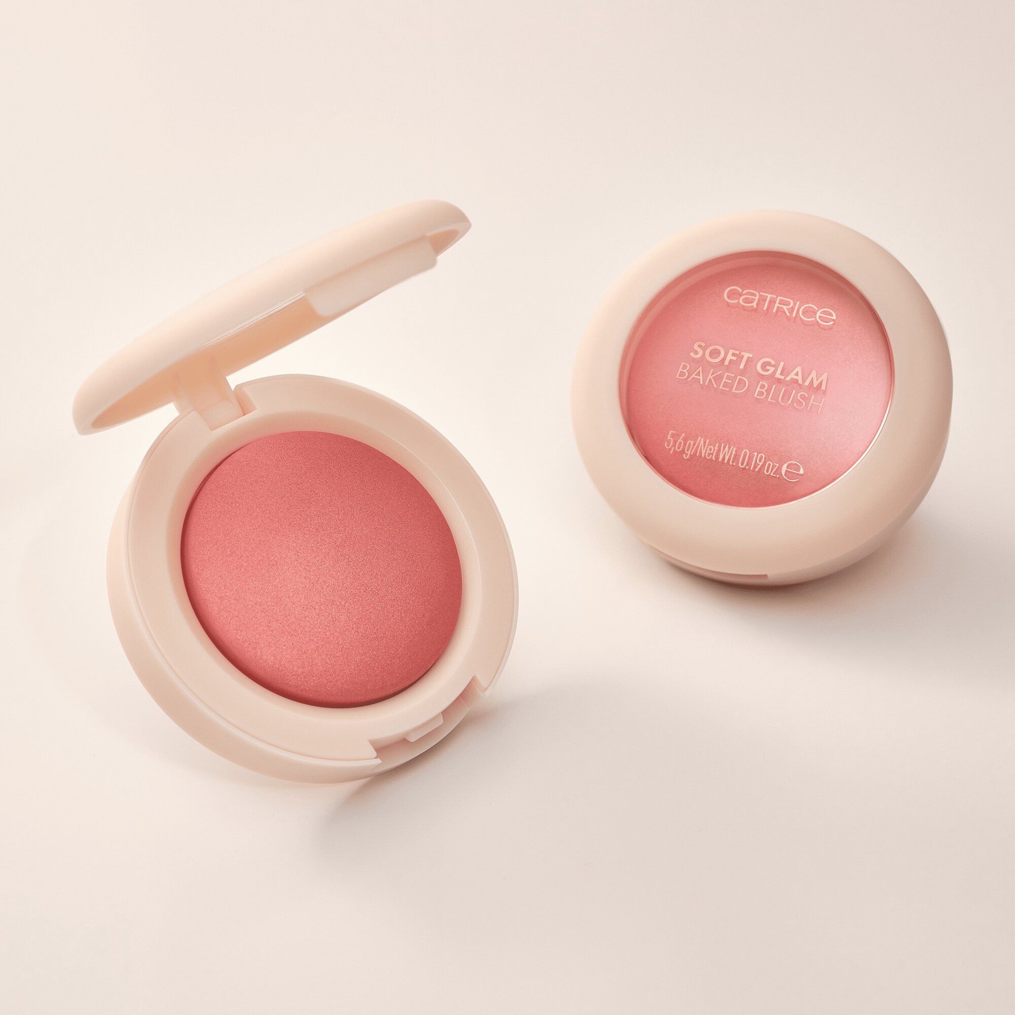 Catrice Rouge »Soft Glam Baked Blush« Eleganter Beerenton mit sanftem Schimmer für einen strahlenden Look
