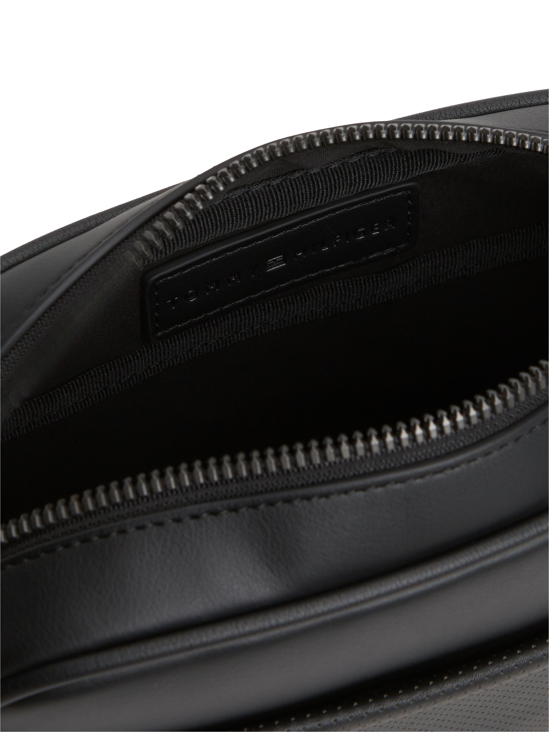Tommy Hilfiger Kameratasche »TH FOUNDATION CAMERA BAG« Unisex Minibag mit typischer Logoflagge