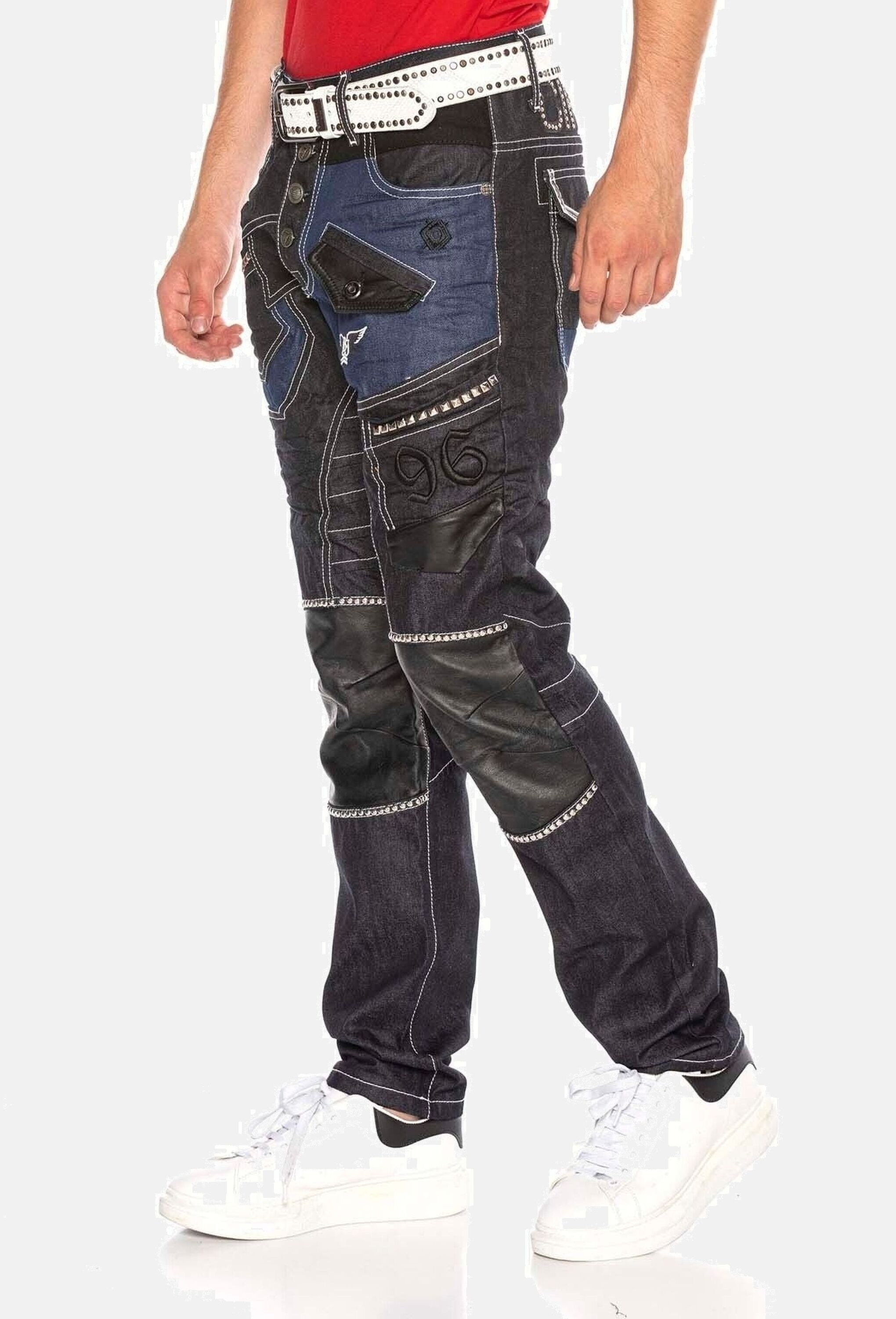 Cipo & Baxx Straight-Jeans »Cipo & Baxx Jeans DENIM« Straight Fit-Jeans im stylischen Design, CD639