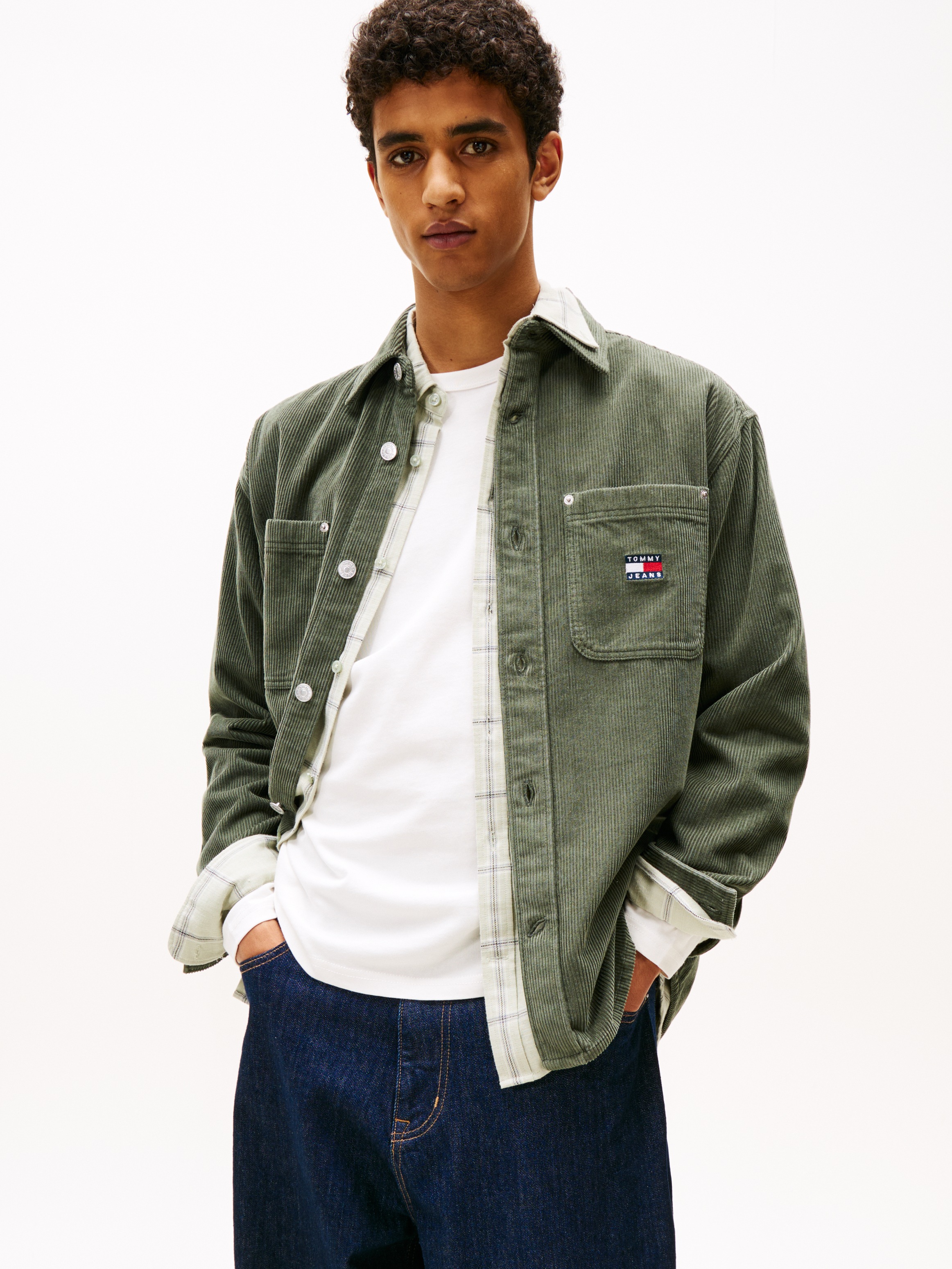 Tommy Jeans Langarmhemd »WASHED CORD SHIRT«, Relaxed fit mit Rundhalsausschnitt