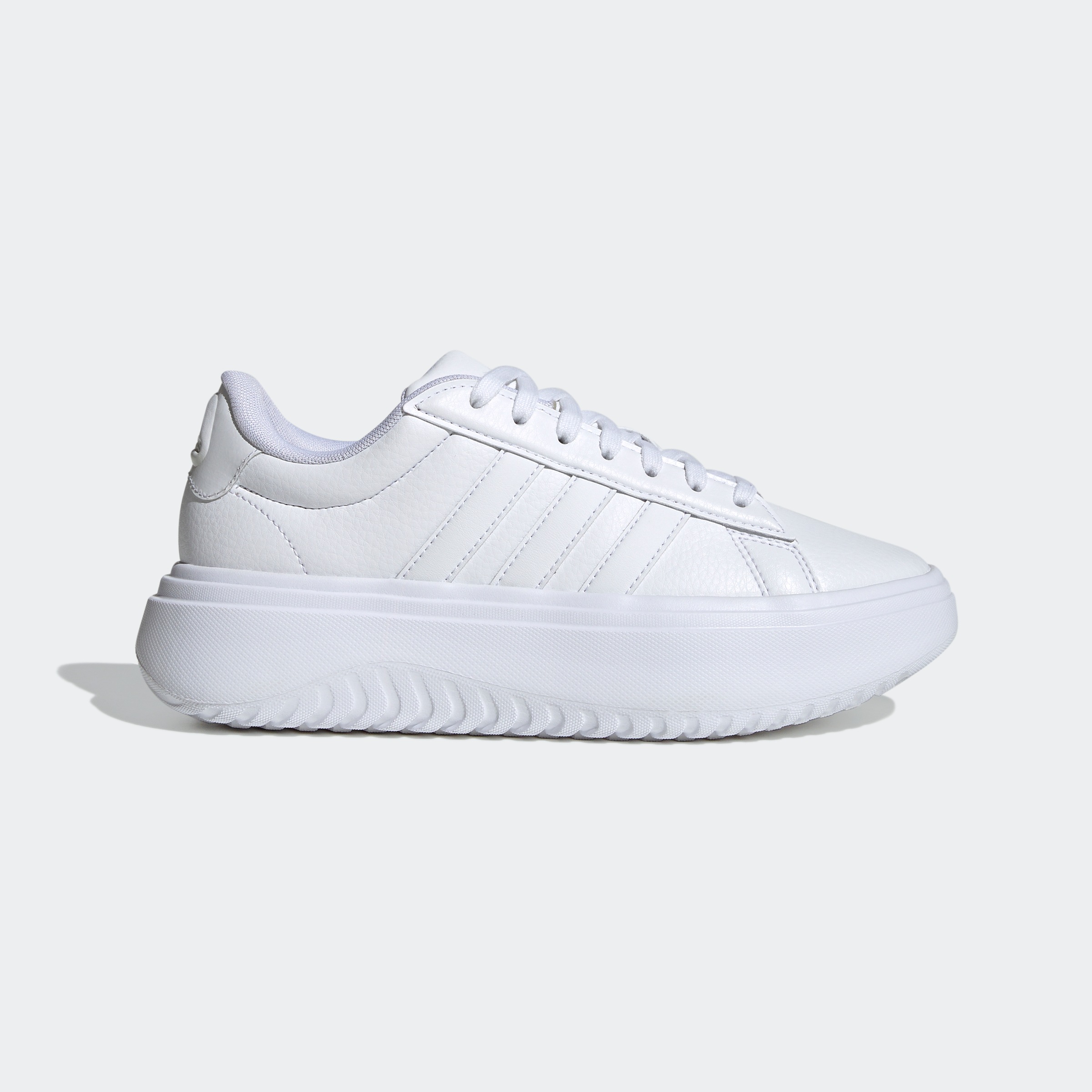 adidas Sportswear Sneaker »GRAND COURT PLATFORM«, Design auf den Spuren des adidas Superstar