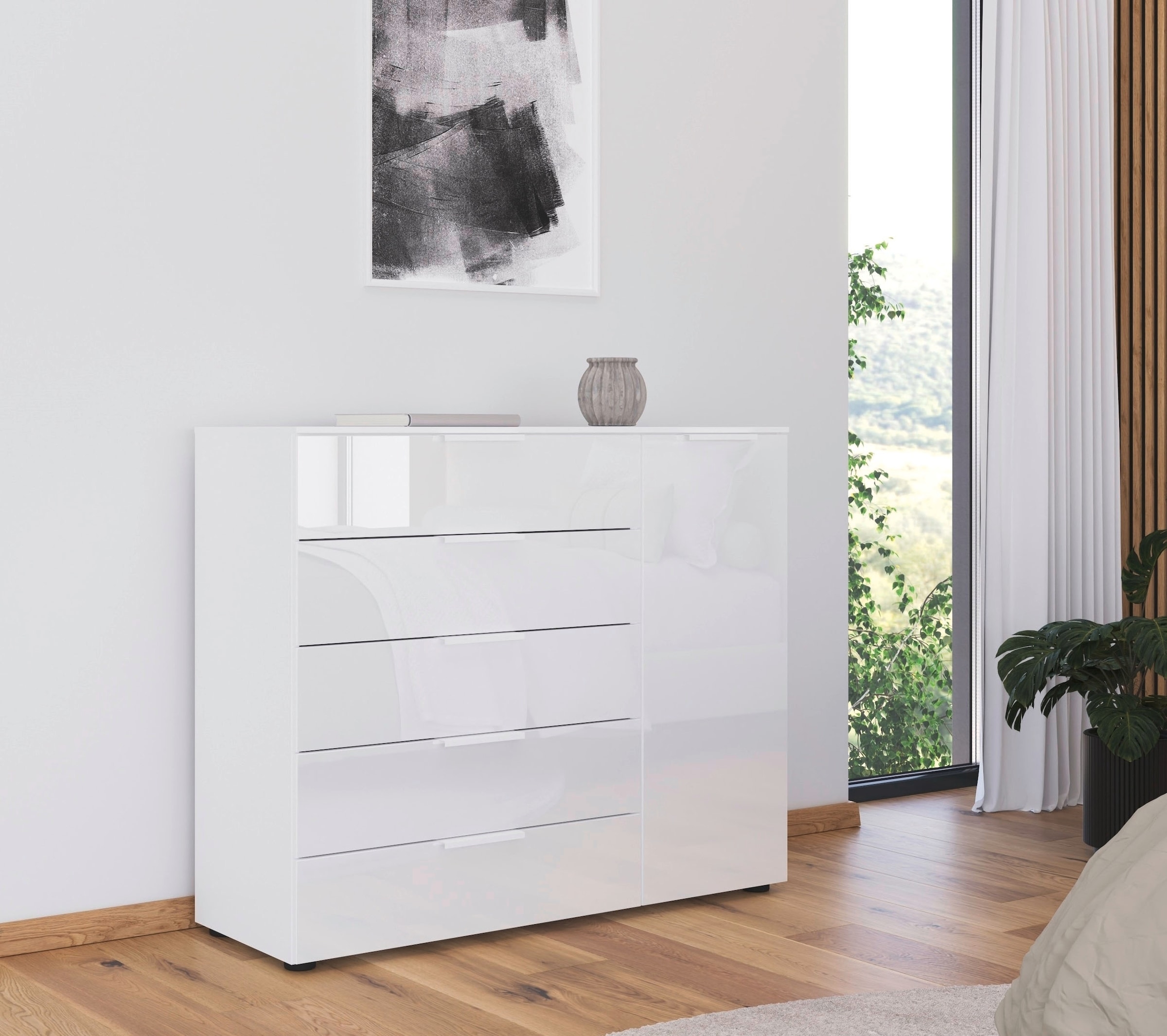 rauch Schubkastenkommode »Kommode Türkommode Sideboard Kombikommode FLIPP mit Glasfront« Breite 120 cm mit 2 Einlegeböden,  1-türig mit 5 Schubladen und Soft-Close-Funktion sowie Glasfront