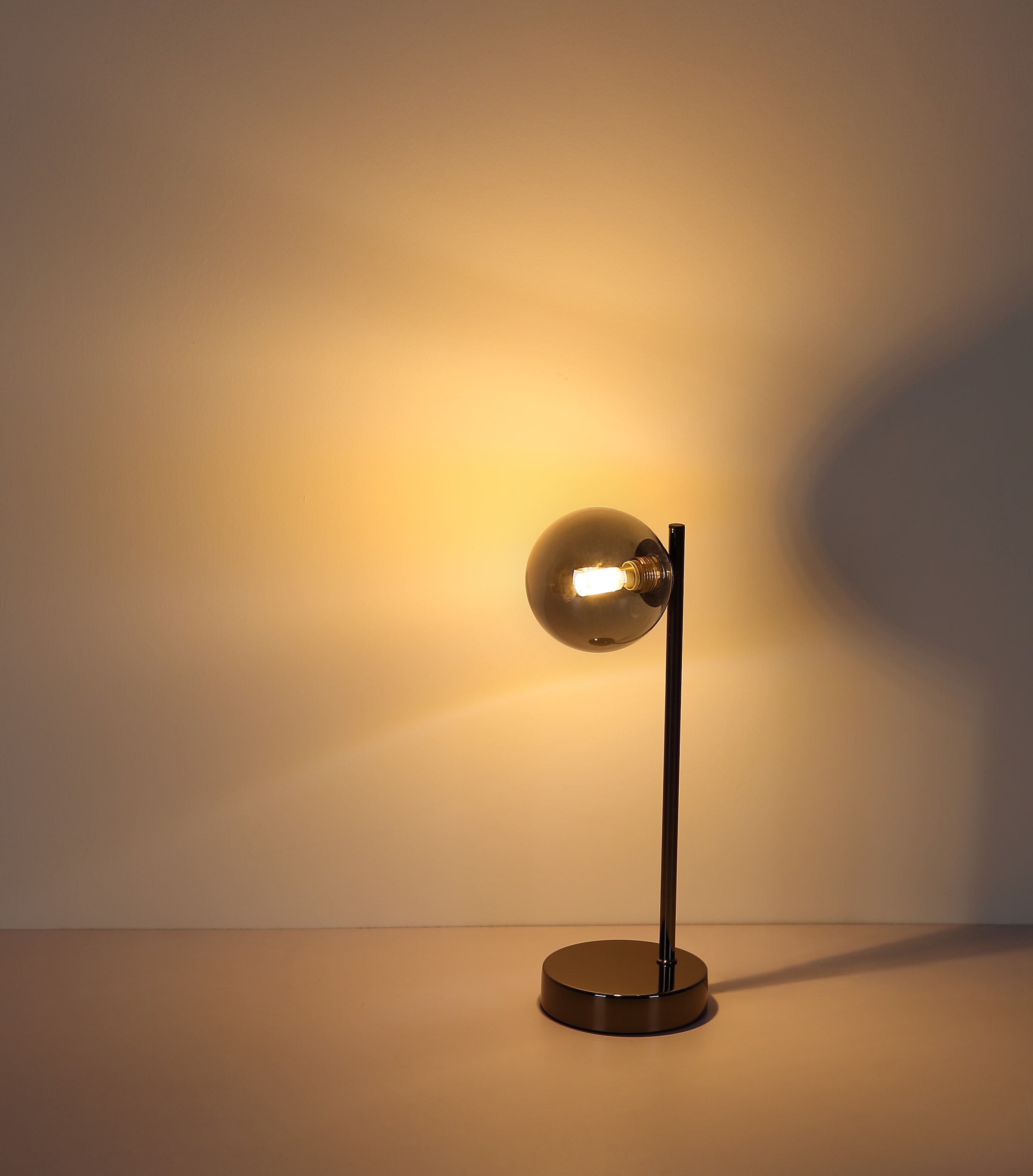 my home Tischleuchte »Arlo, Metall schwarz-chromfarben, rauchfarbenes Glas« G9 1 Stk. Wippschalter am Kabel, 150 cm Kabellänge, 1x LED exkl., Ø 12cm