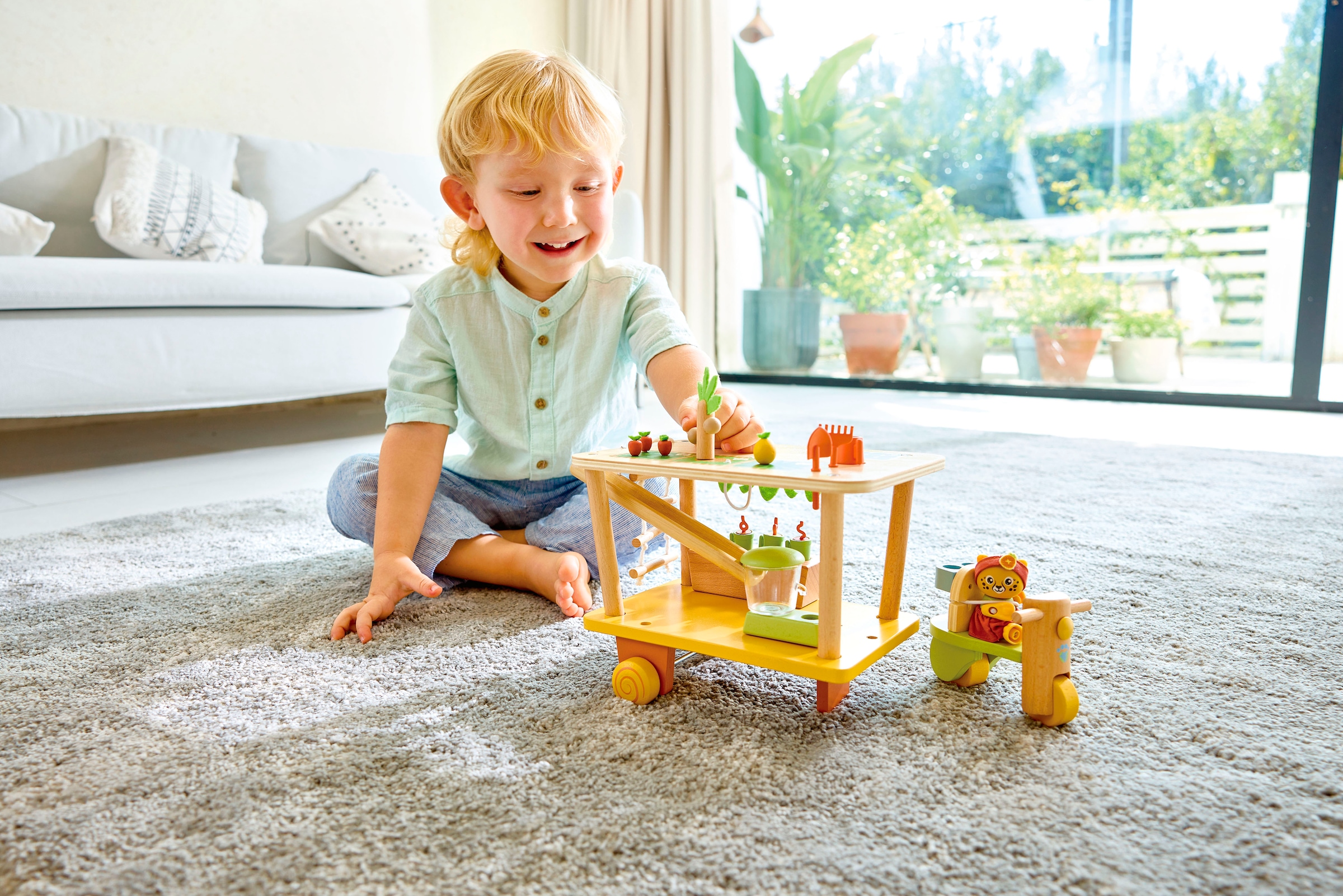 Hape Spielwelt »Green Planet Explorers, Clios Fruchtsaft-Truck«