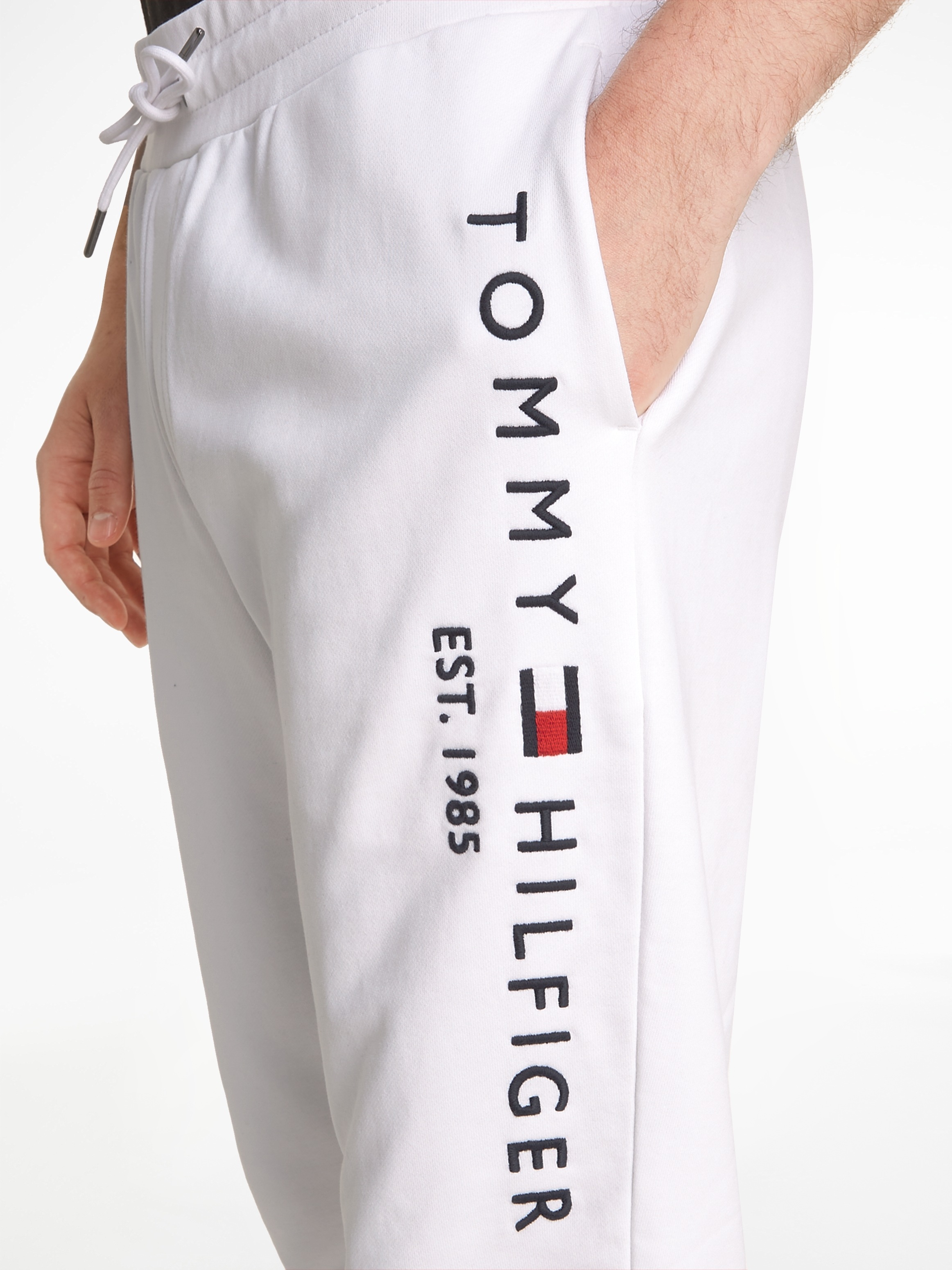 Tommy Hilfiger Sweathose »BASIC BRANDED SWEATPANTS«, mit großem Tommy Hilfiger Schriftzug