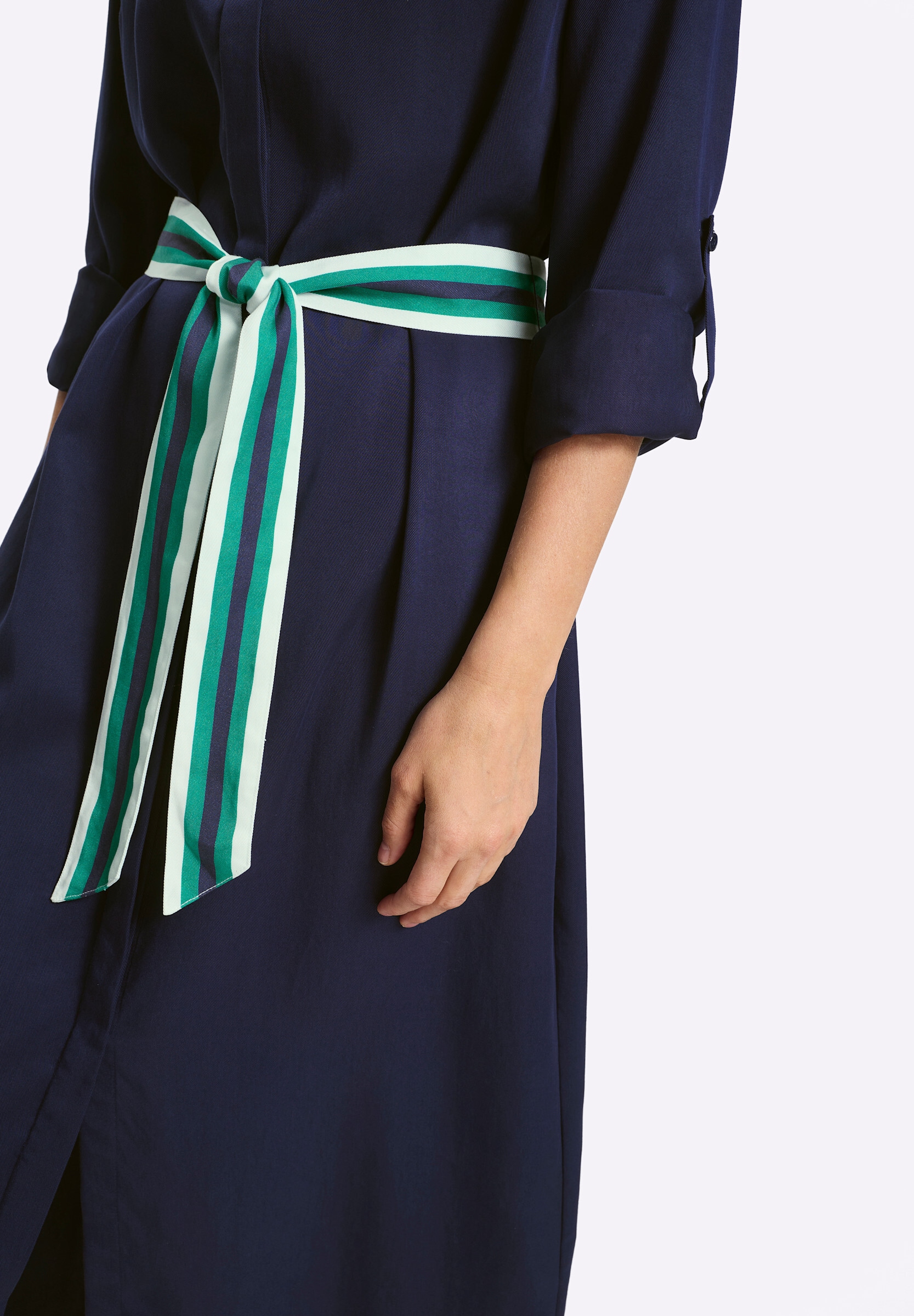 heine Hemdblusenkleid »Lyocell-Kleid Hemdblusenkleid inklusive Bindegürtel« Ohne Taschen