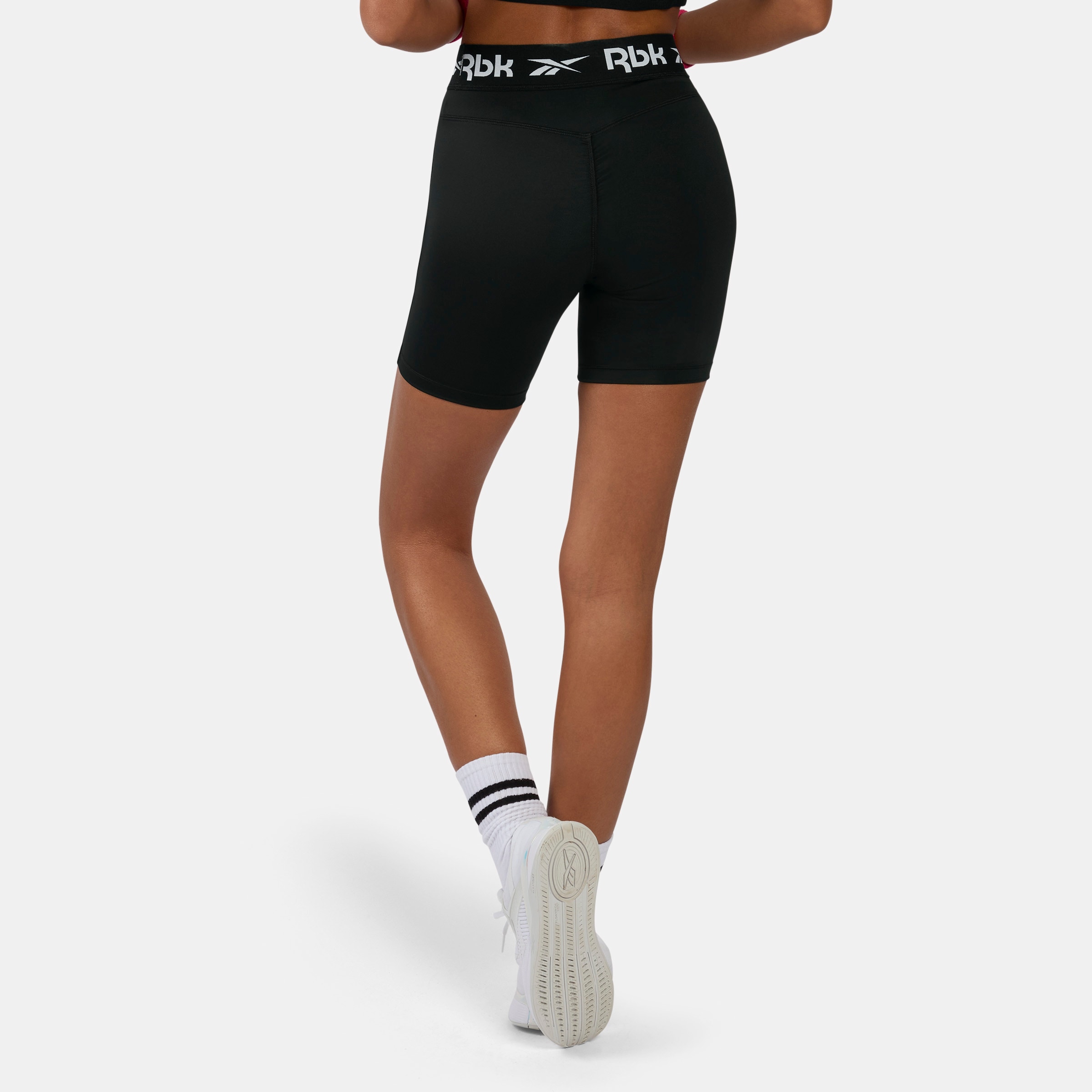 Reebok Trainingsshorts »ID TRAIN RUCHED BIKER SHORTS«  sportlicher Stil, bequeme Passform