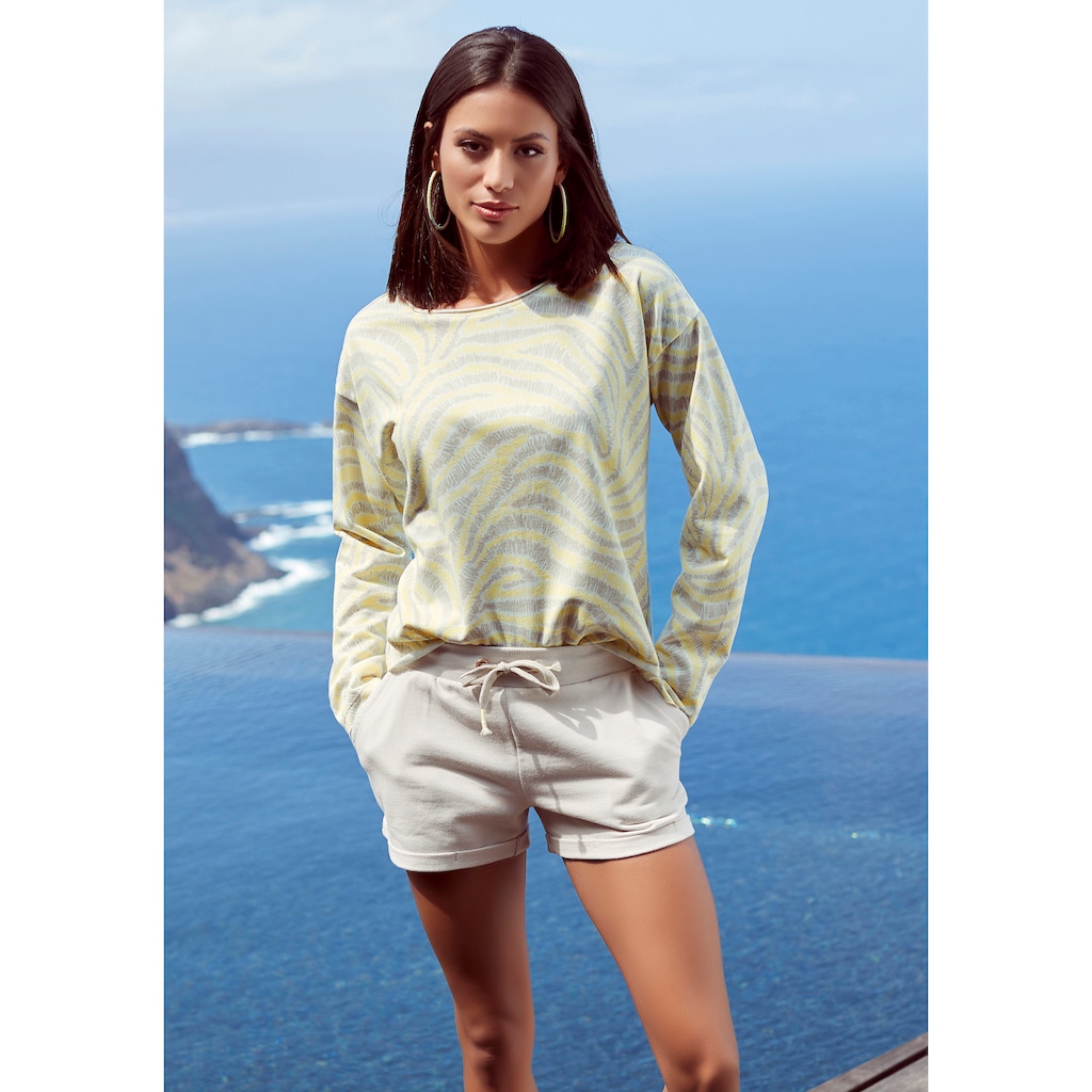 LASCANA Relaxshorts, mit seitlichen Eingrifftaschen