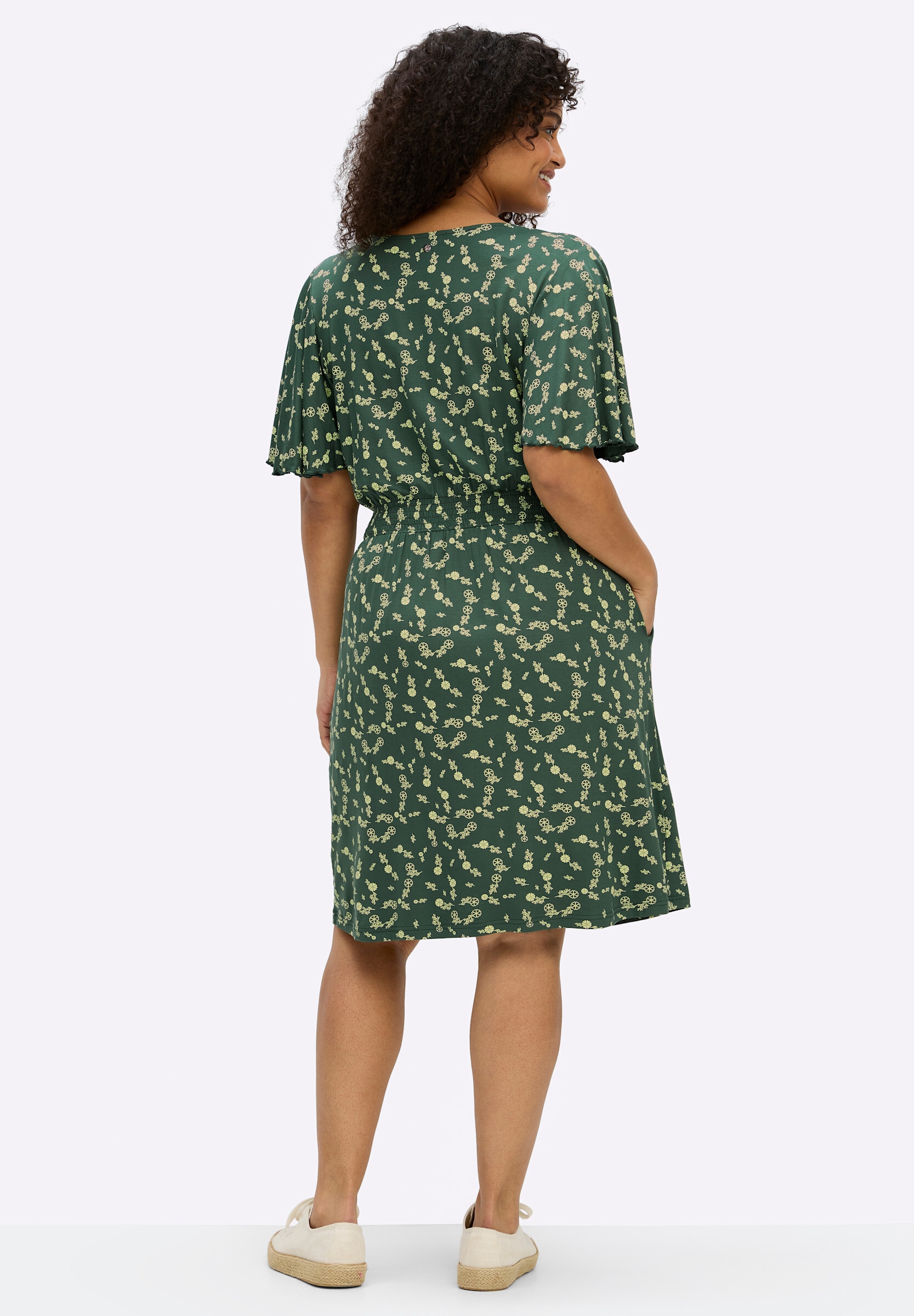 Sheego Wickelkleid »Jersey-Kleid Jerseykleid mit Flügelärmeln« Eingrifftasche