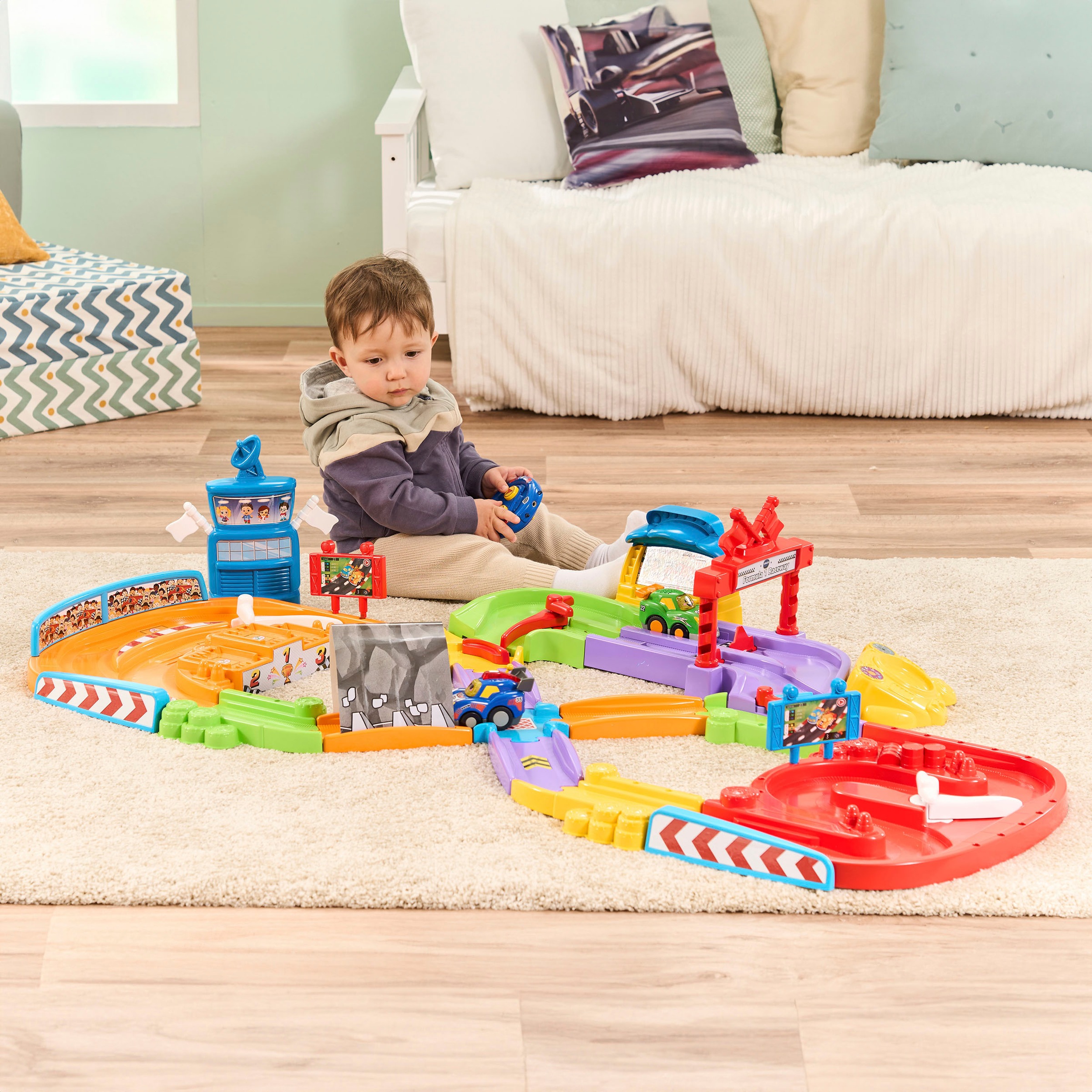 Vtech® Autorennbahn »Tut Tut Baby Flitzer - RC Autorennbahn«, mit Soundeffekt; inkl. RC-Flitzer und motorisierter Rennwagen