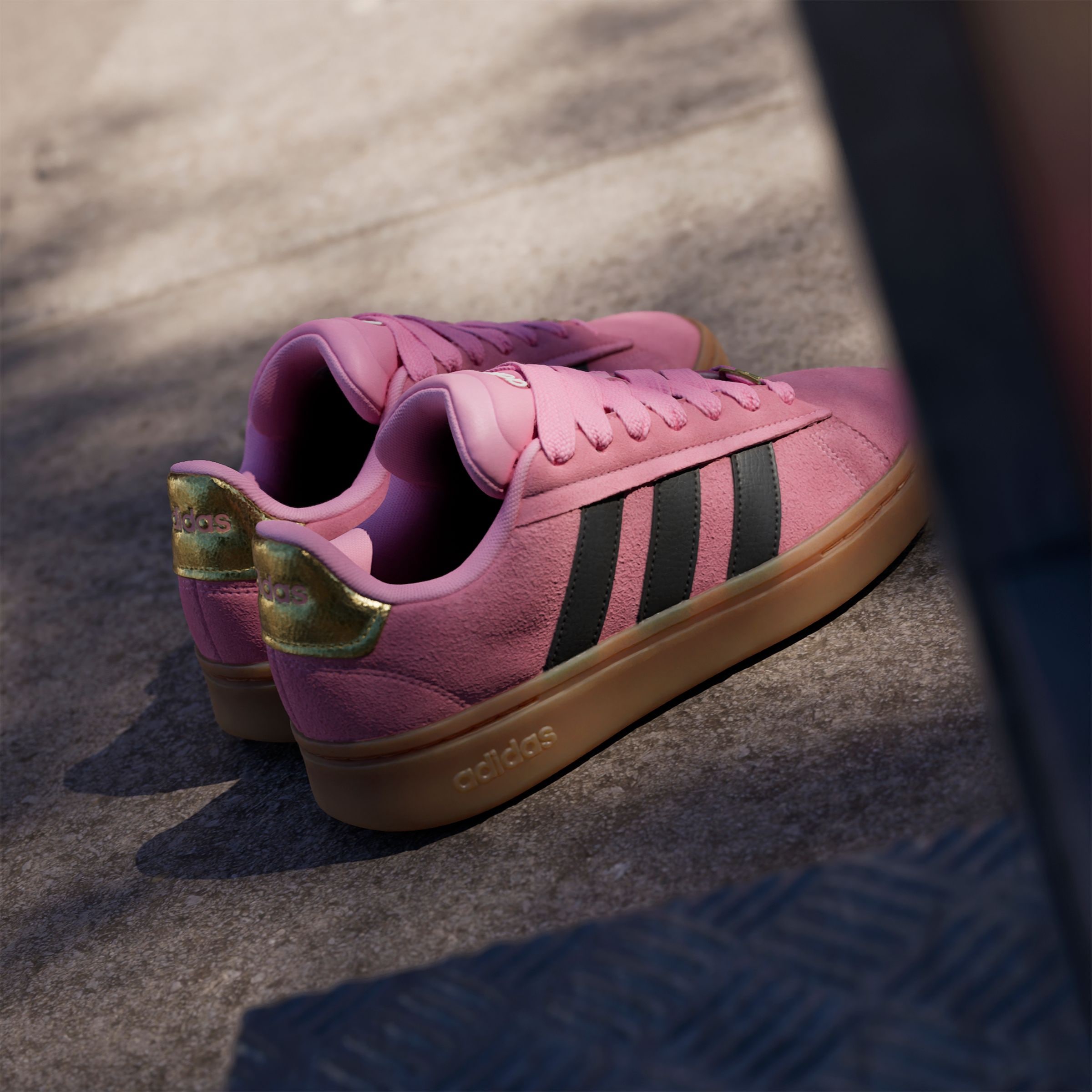 adidas Sportswear Sneaker »GRAND COURT ALPHA 00S«, Design inspiriert vom adidas Campus 00