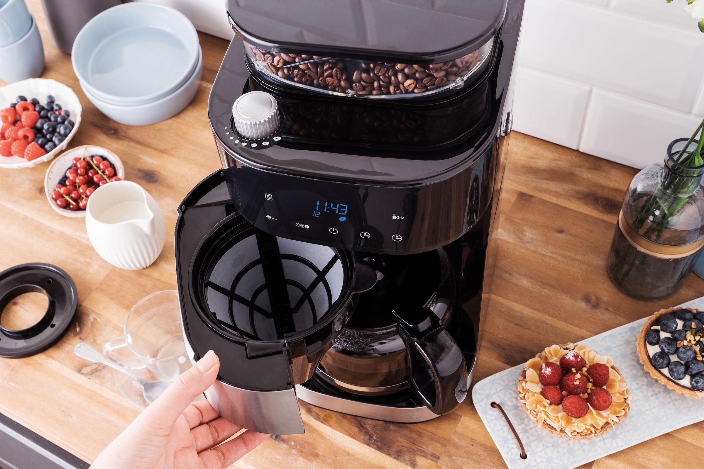 Gastroback Kaffeemaschine mit Mahlwerk »Grind & Brew Pro 42711« 1,5 l Kaffeekanne Permanentfilter Timerfunktion, auch für Kaffeepulver verwendbar, Warmhaltefunktion
