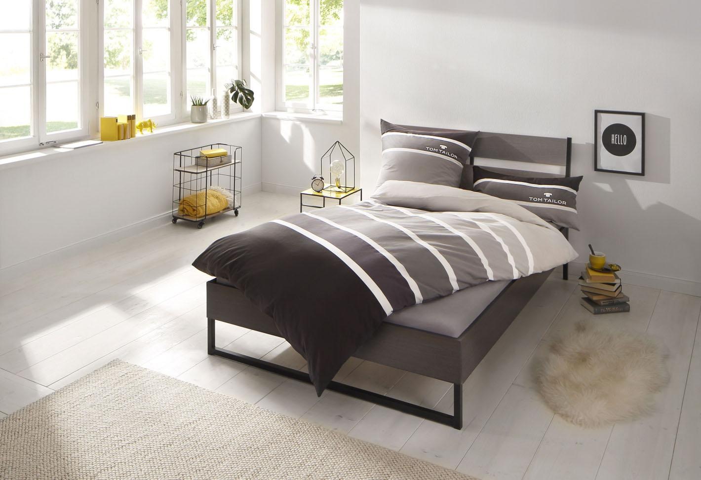 TOM TAILOR HOME Bettwäsche »Felix in Gr. 135x200 oder 155x220 cm«, mit GRATIS-Zugabe: Gästehandtuch (100% Baumwolle), mit Reißverschluss