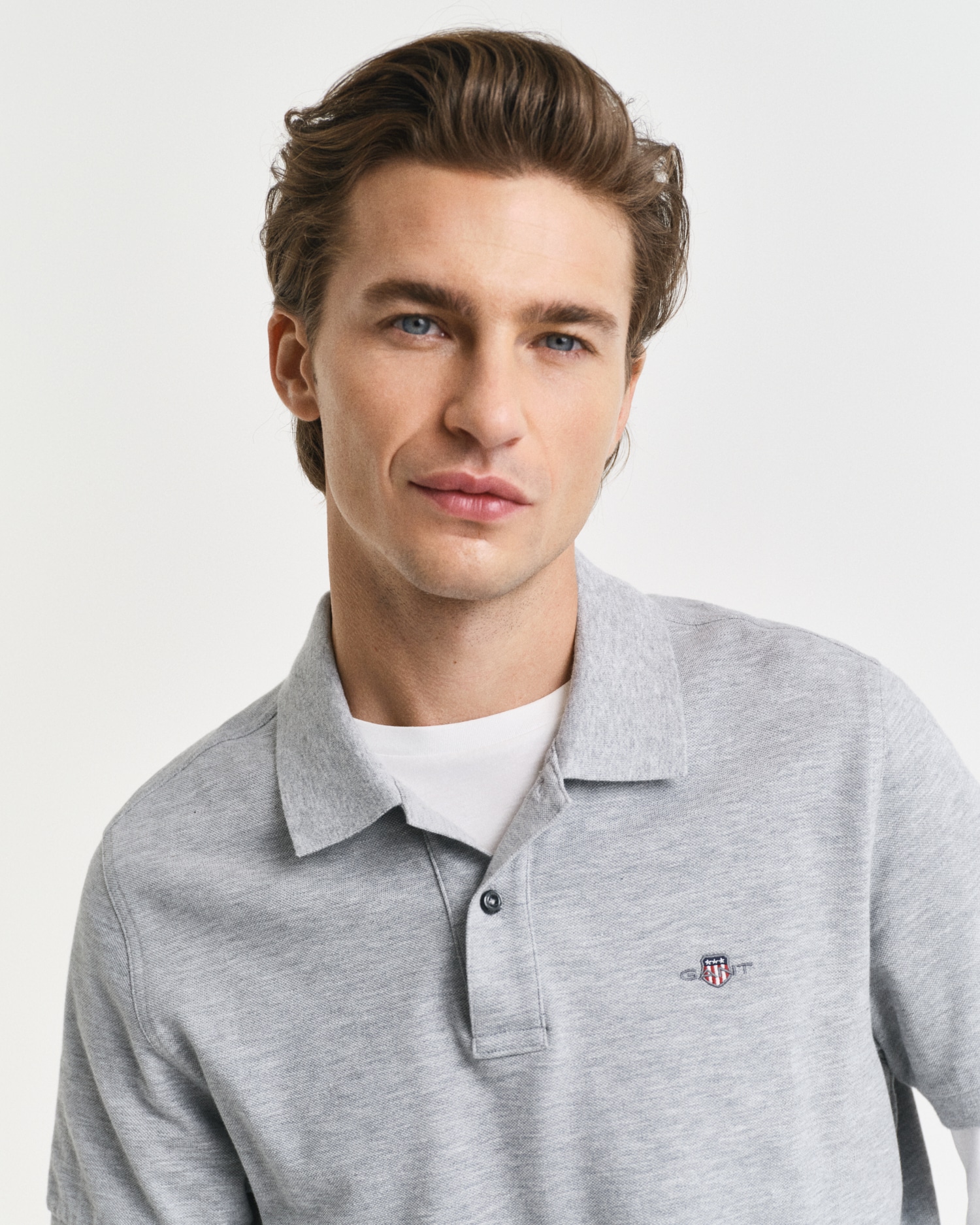 Gant Poloshirt »REG SHIELD SS PIQUE POLO«, mit Logo und Flachstrickkragen 100% Baumwolle Pique