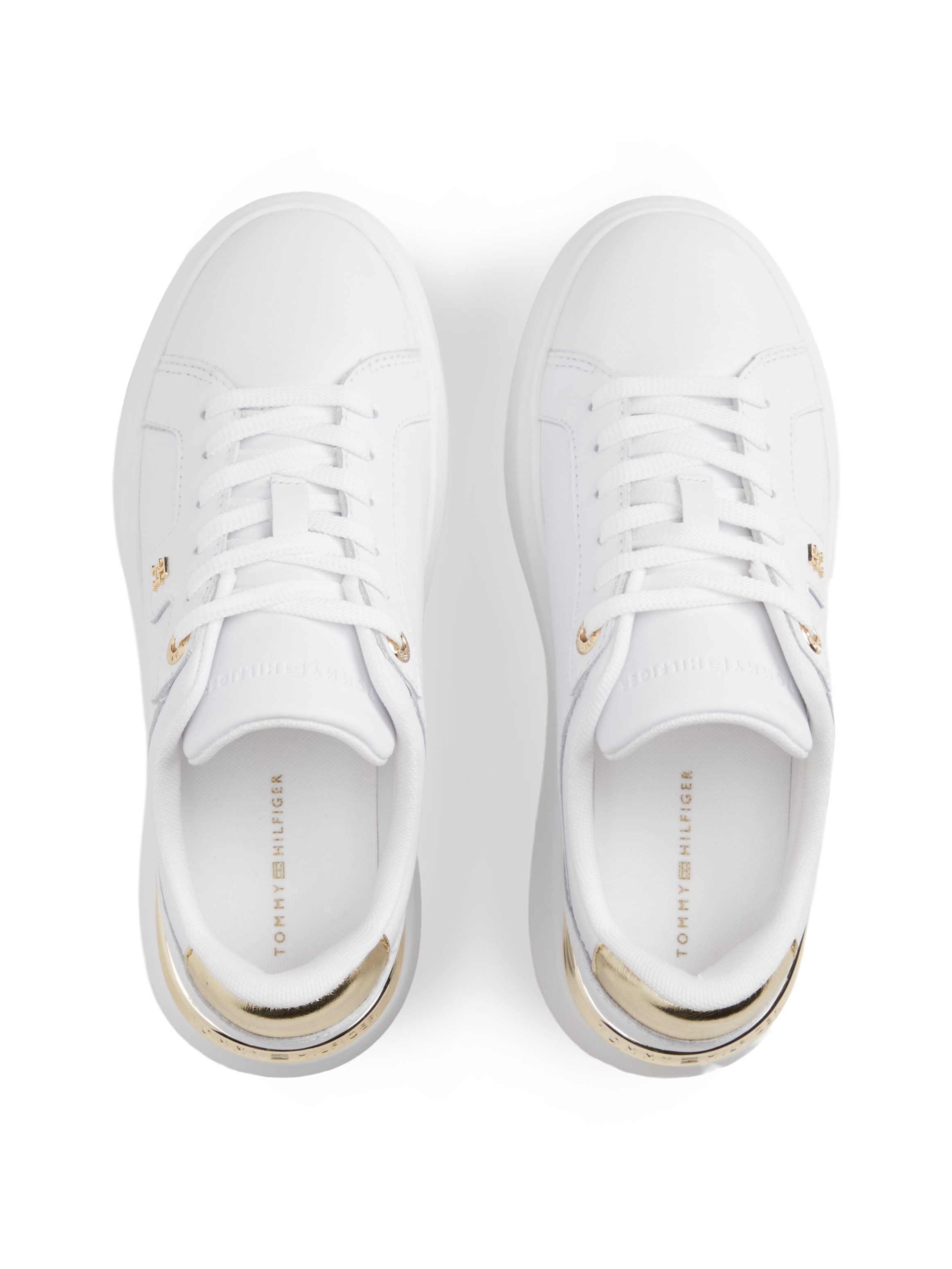 Tommy Hilfiger Plateausneaker »TH PLATFORM CHIC SNEAKER«  Freizeitschuh, Halbschuh, Schnürer mit goldfarbenen Fersen-Details