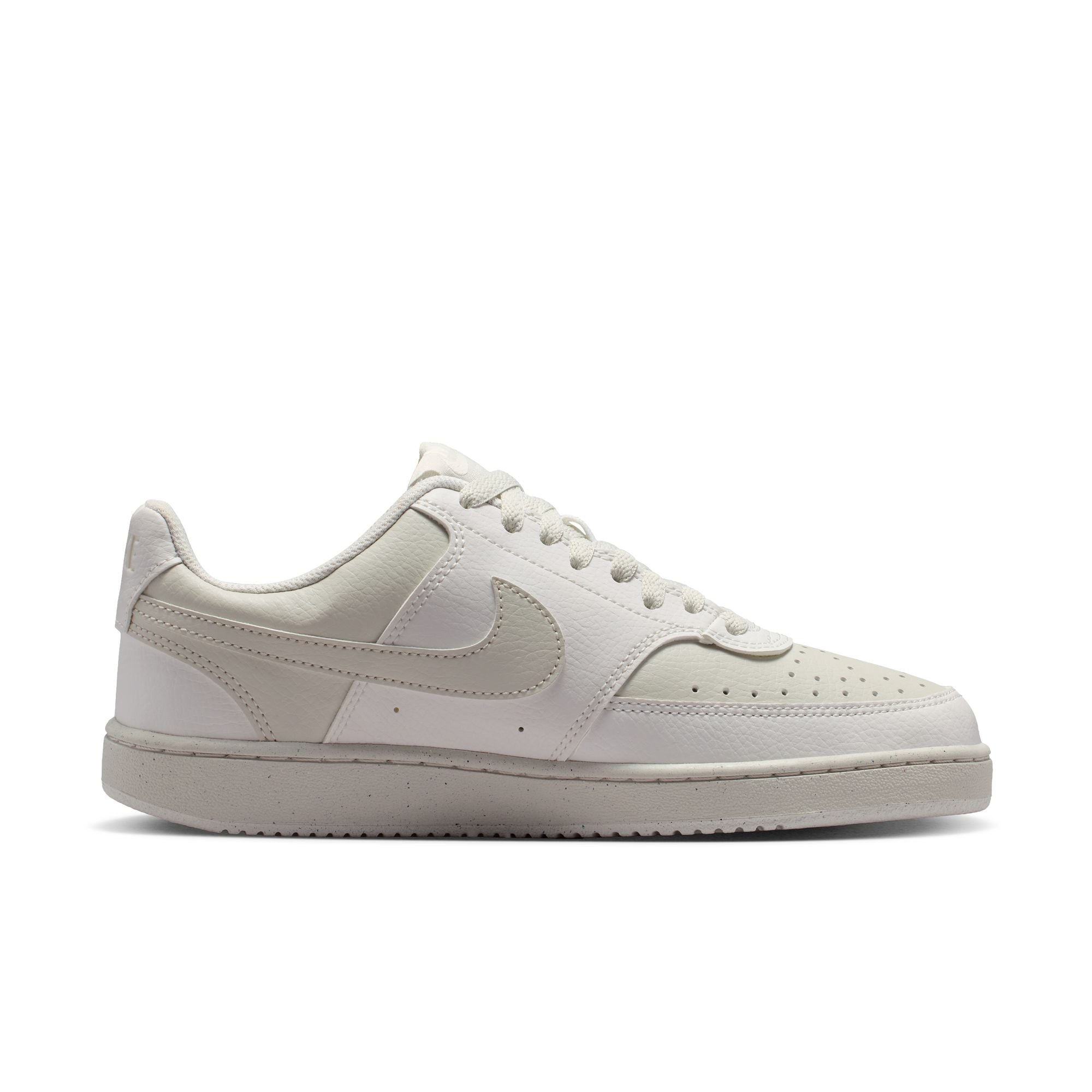 Nike Sportswear Sneaker »Court Vision Low Next Nature«  inspiriert vom Design des Nike Air Force