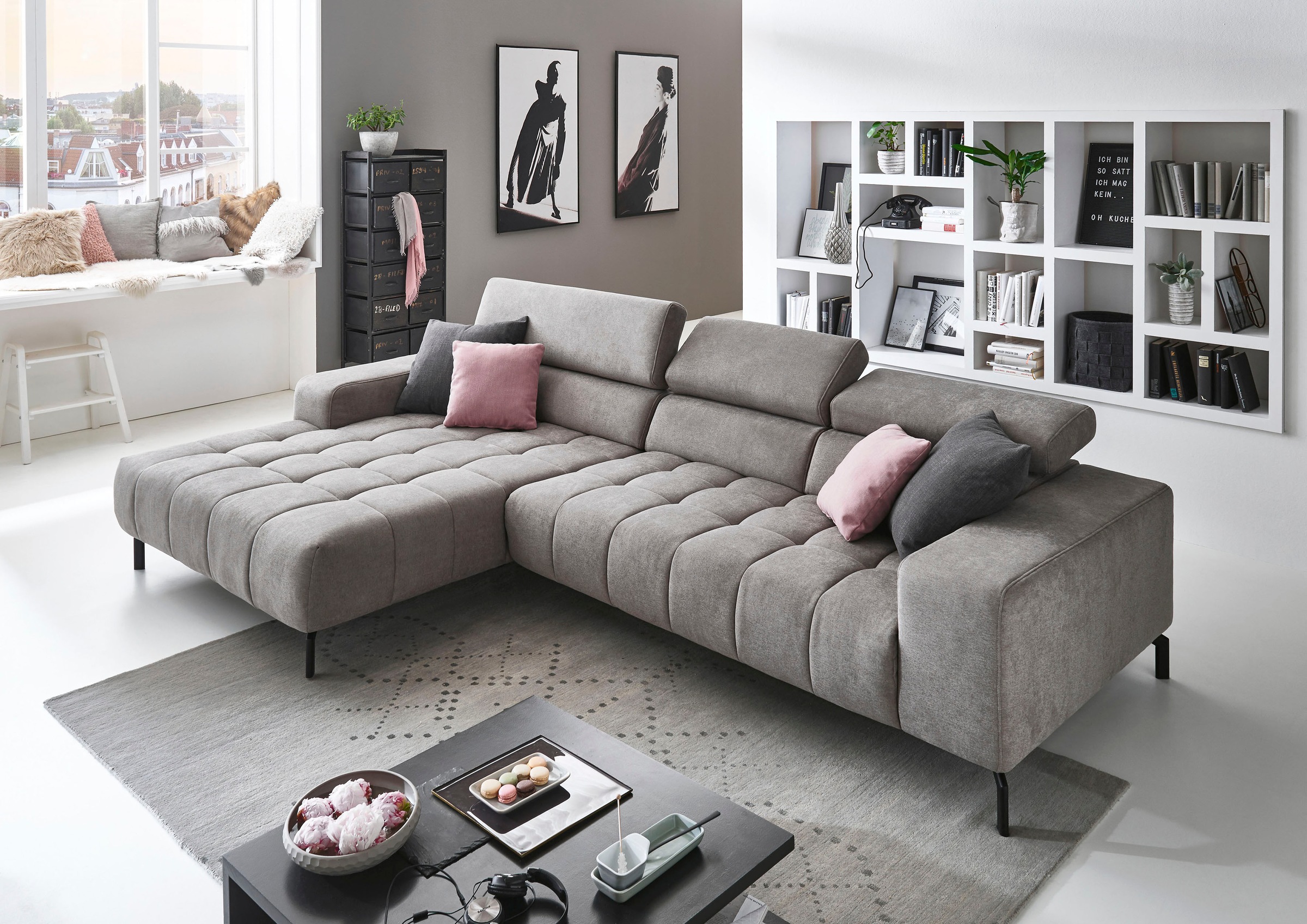 Die PlanBar Ecksofa »MP-IN18022 L-Form«, mit Kopfteilverstellung & Zierkissen, optional Sitztiefenverstellung
