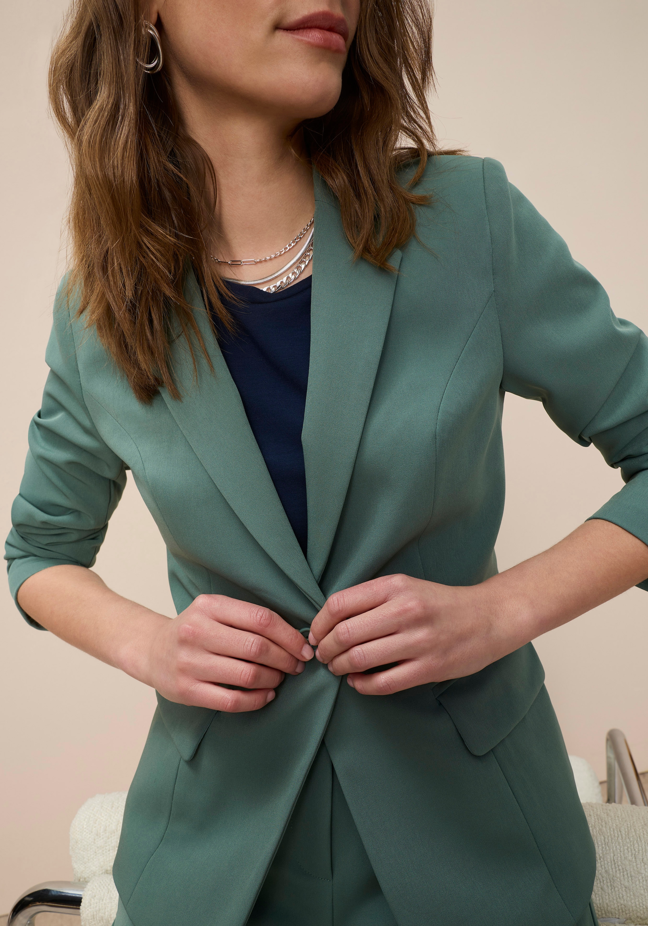 Tamaris Kurzblazer in Trendfarben