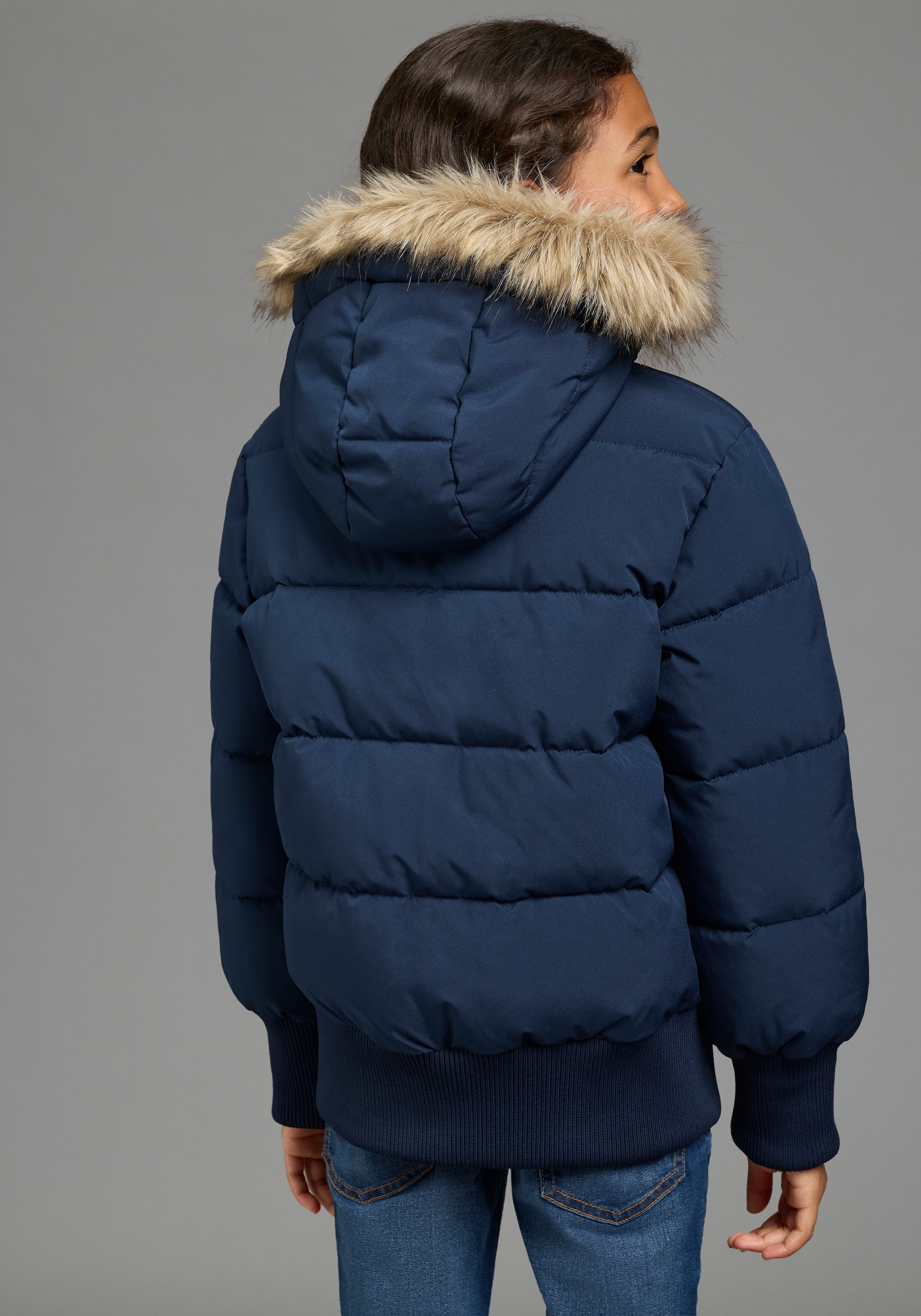 KangaROOS Outdoorjacke »Winterjacke mit Fellkragen und reflektierenden KangaROOS Logo-Print« mit Kapuze Warme Jacke mit breitem Ripp-Bund, Kapuzenfütterung