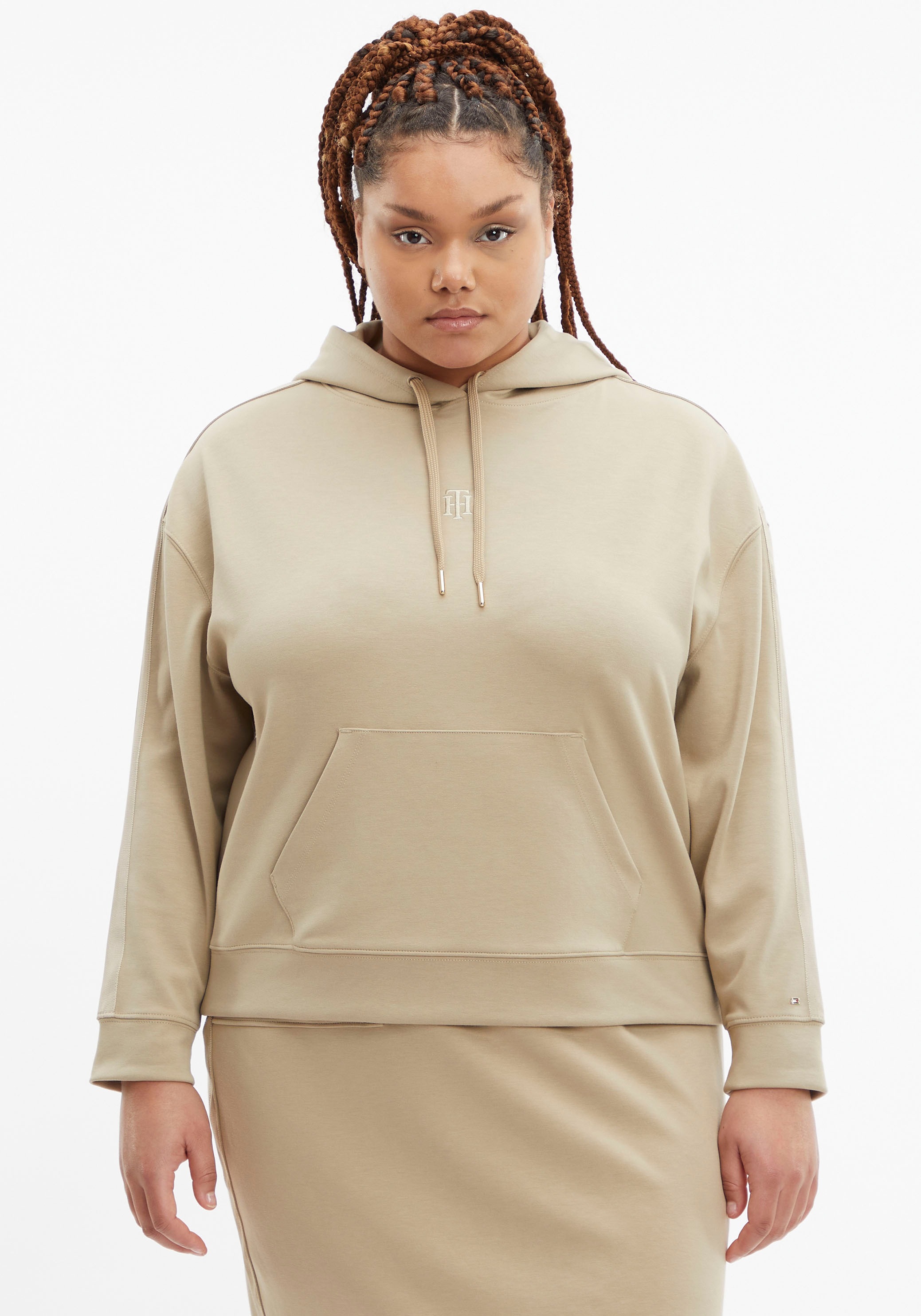 Tommy Hilfiger Curve Kapuzensweatshirt »CRV RELAXED INTERLOCK HOODIE«, mit Kapuze und Kängurutasche