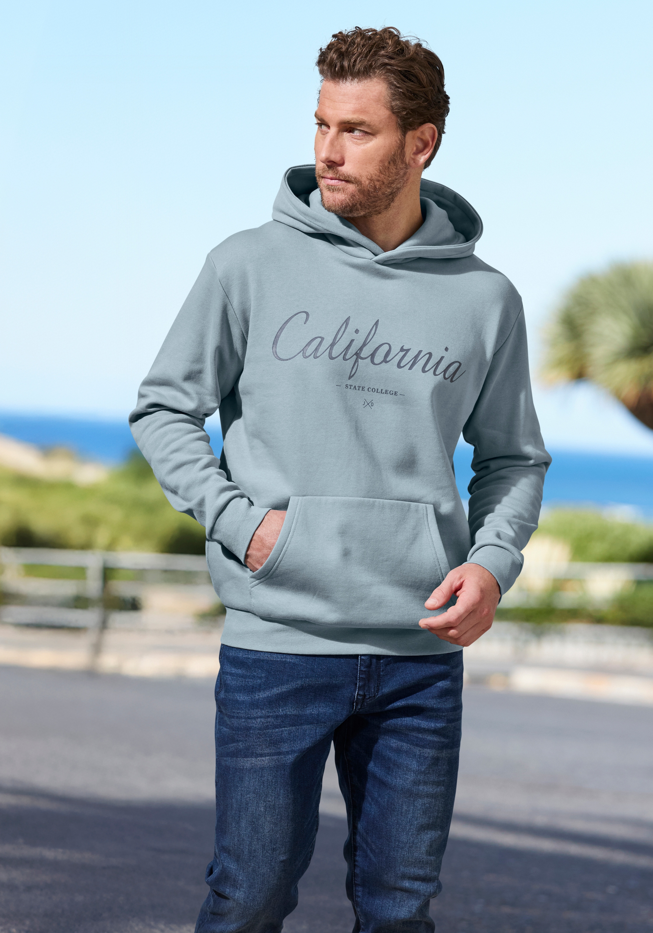 John Devin Hoodie , Sweatshirt mit coolem Druck, aufgesetzter Tasche und Kapuze
