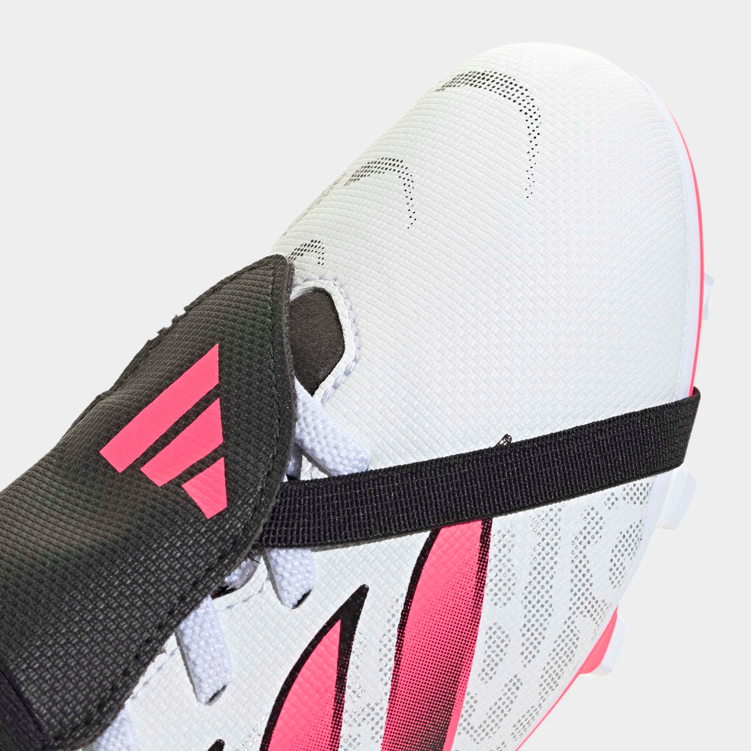 adidas Performance Fußballschuh »PREDATOR CLUB KIDS , UMSCHLAGBARE ZUNGE, FESTE BÖDEN / MULTI GROUND«  für viele verschiedene Böden geeignet, für Jugendliche & Kinder