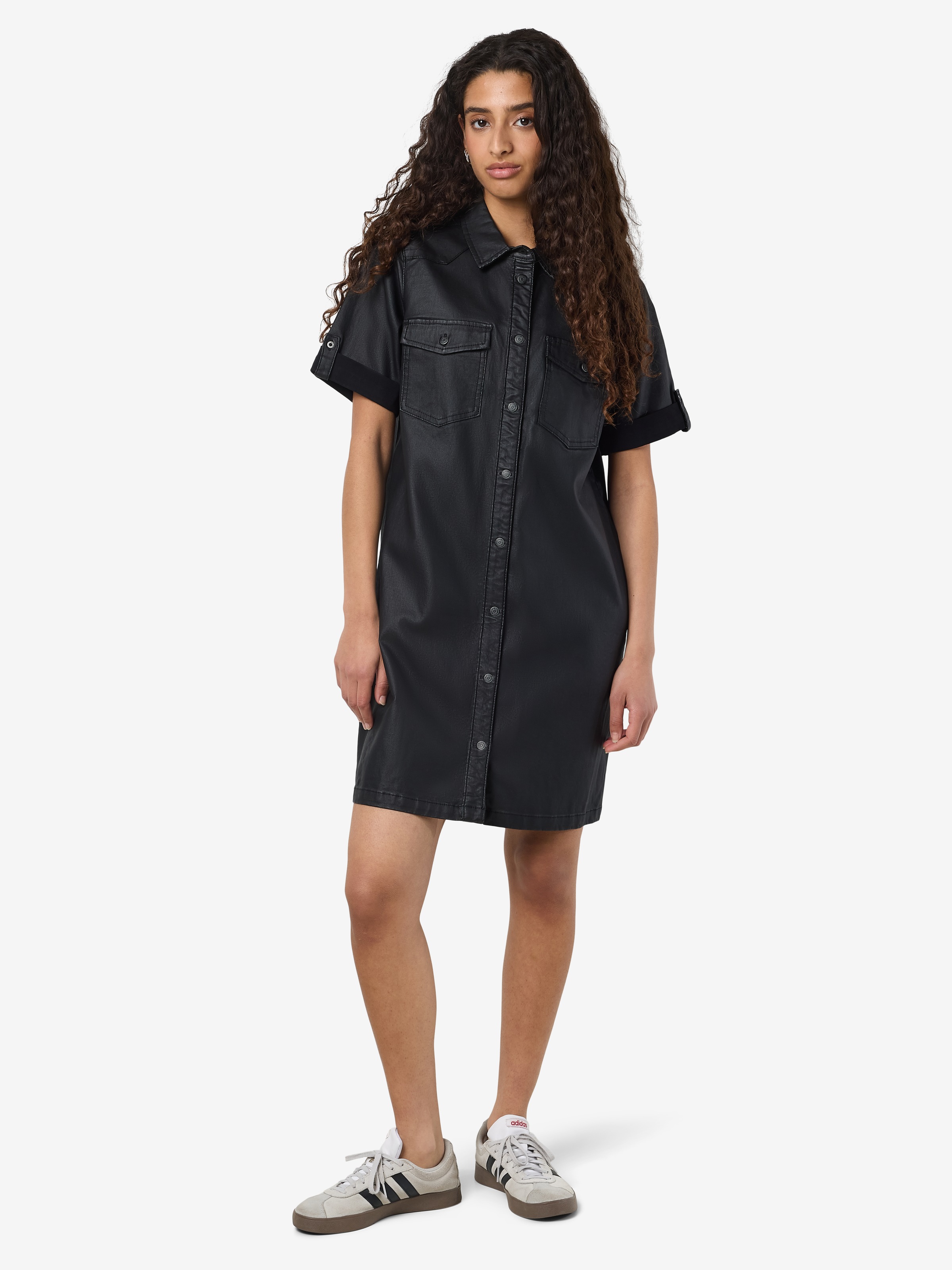 Noisy may Minikleid »NMNEW SIGNE S/S COATED DENIM DRESS NOOS«