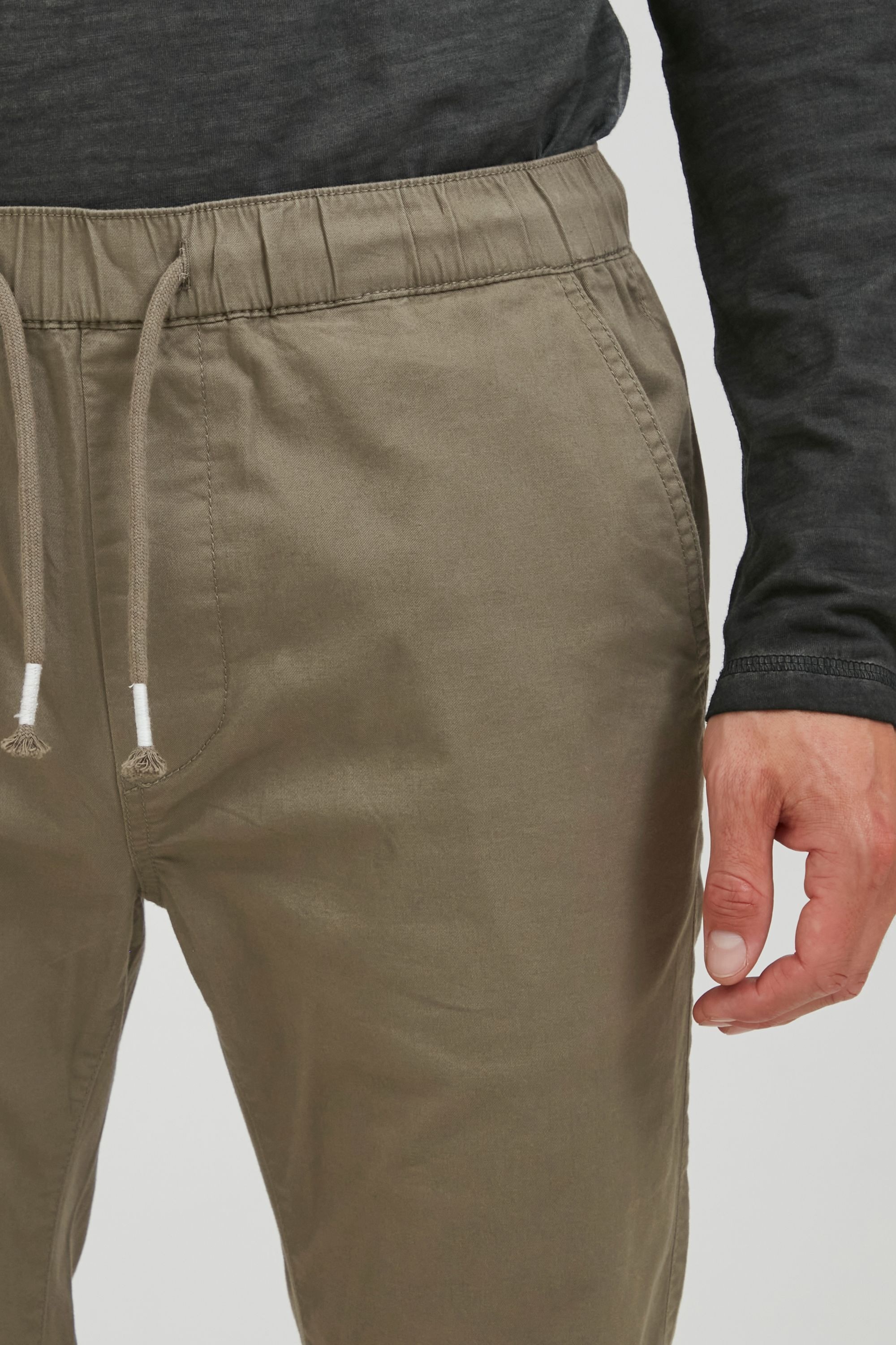 11 Project Chinohose »Chinohose PRLouis«