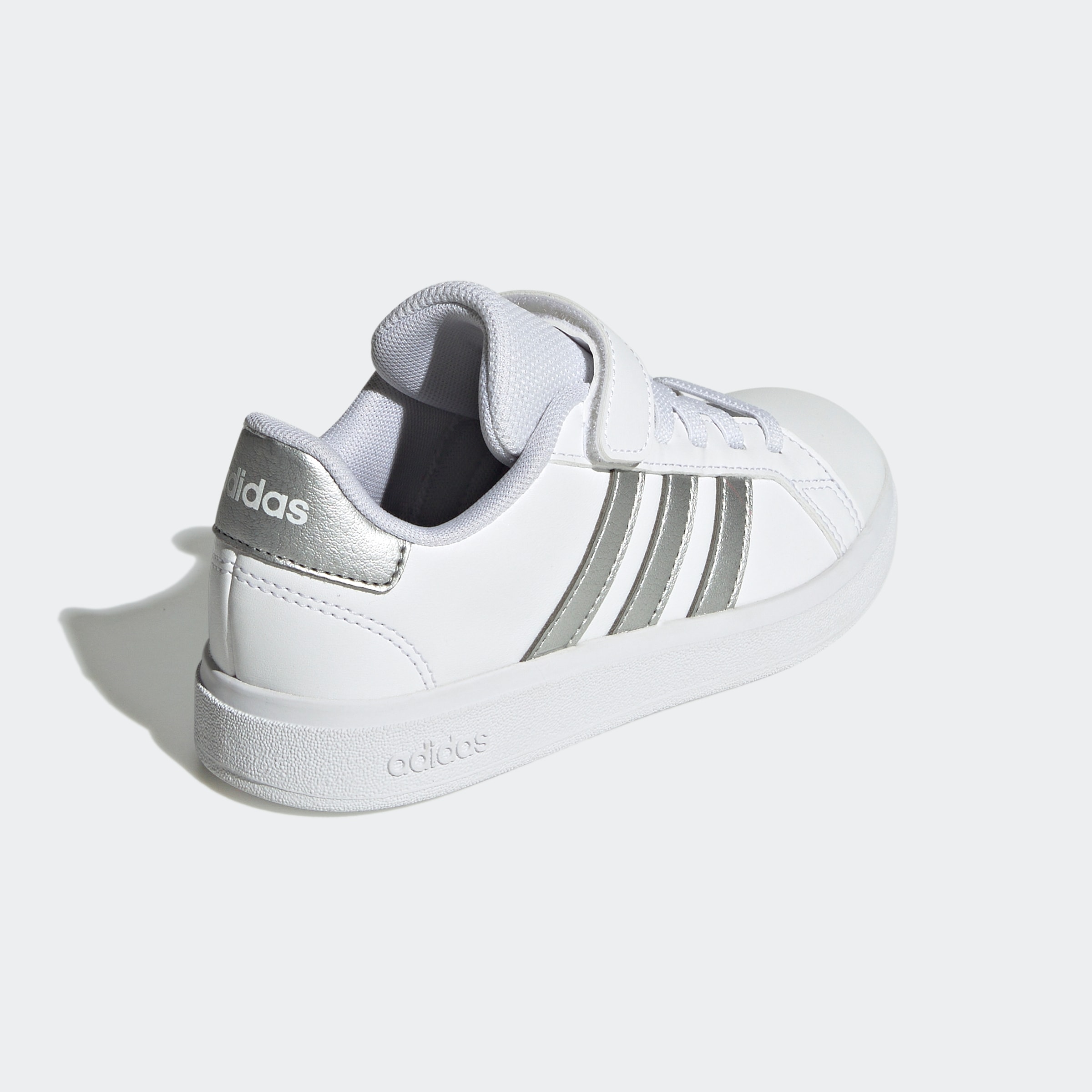 adidas Sportswear Sneaker »GRAND COURT 2.0 KIDS«, Design auf den Spuren des adidas Superstar