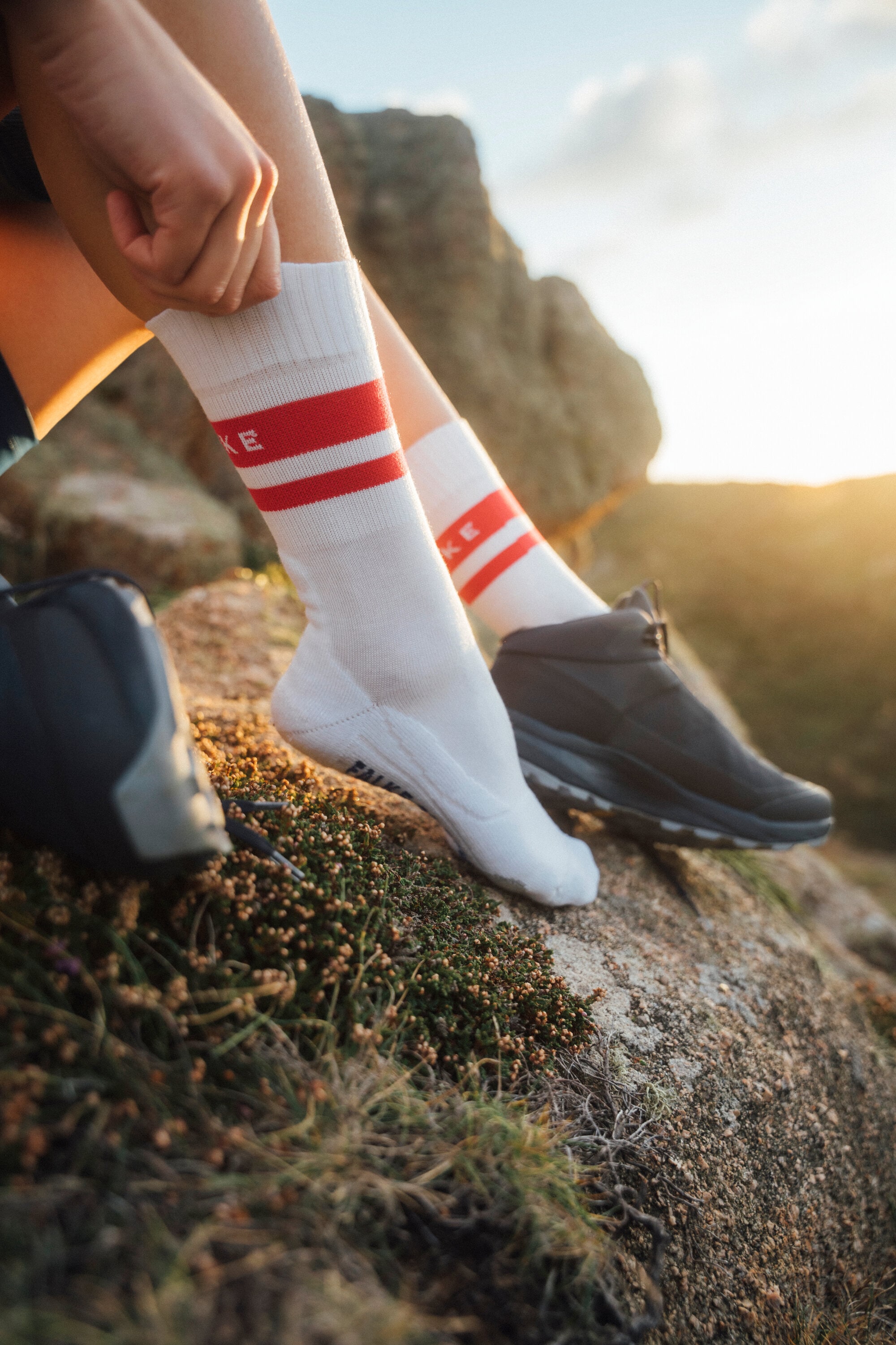 FALKE Socken »TK2 Explore Cool« 1 Paar tlg.