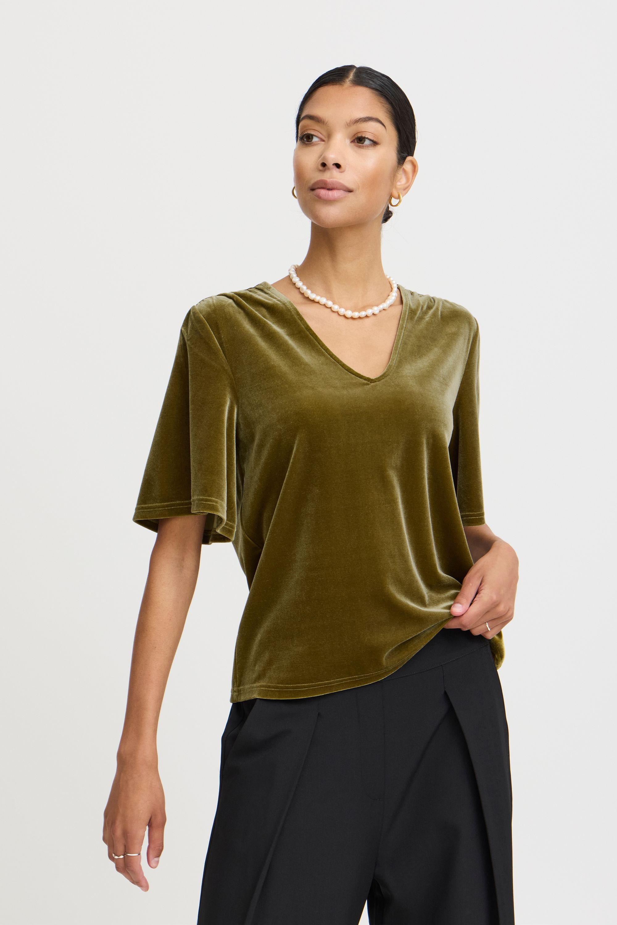 b.young T-Shirt »T-Shirt BYPERLINA V TOP -«