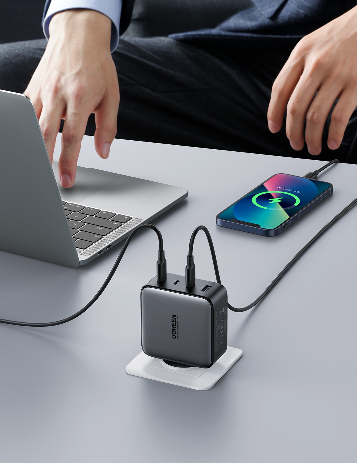 UGREEN Schnelllade-Gerät »USB-A+3xUSB-C 100W GaN Tech Fast Wall Charger CD226« 1 Stk. tlg.