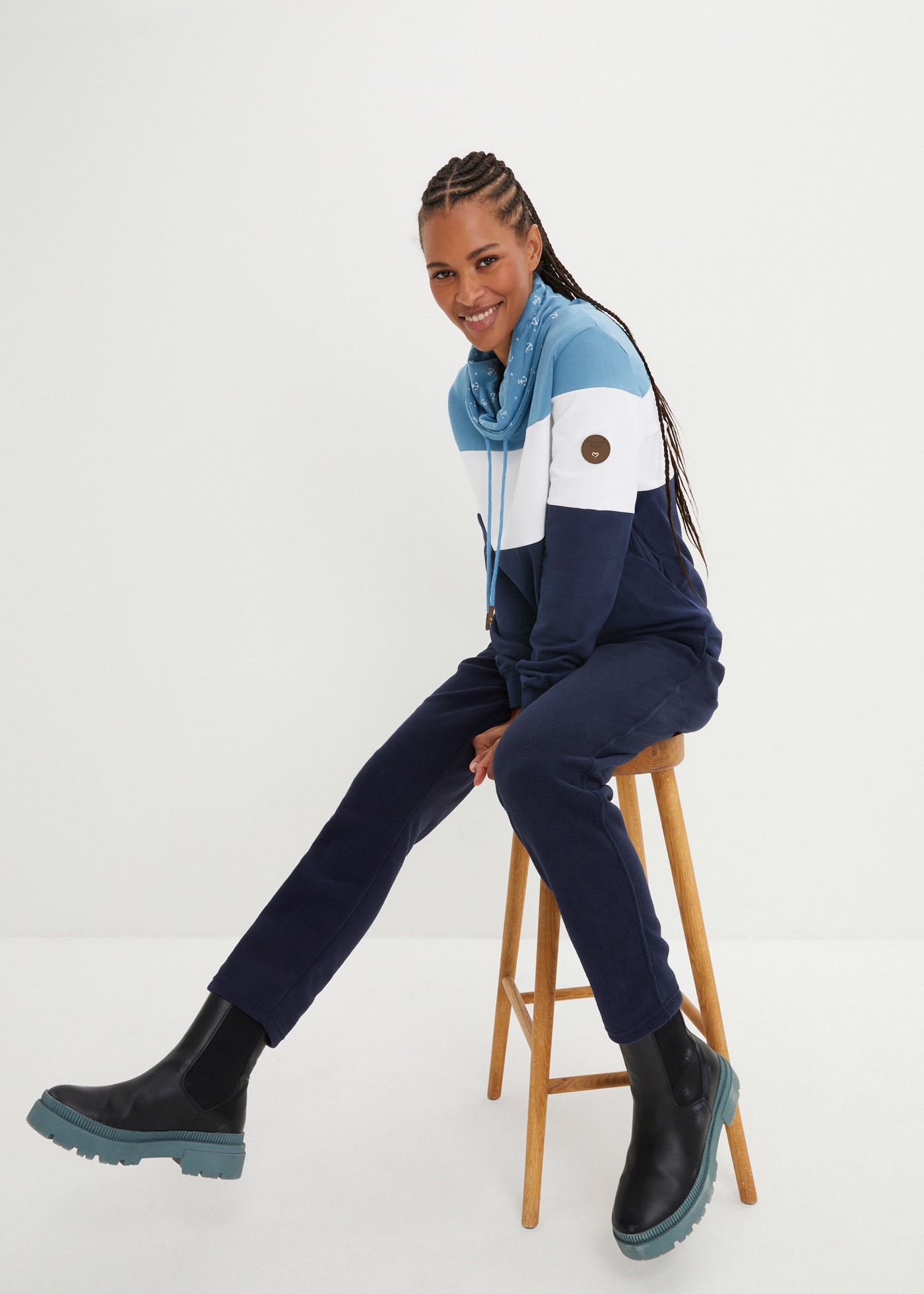 bonprix Sweatshirt , mit voluminösem, bedrucktem Kragen, mit Tunnelzug am Kragen
