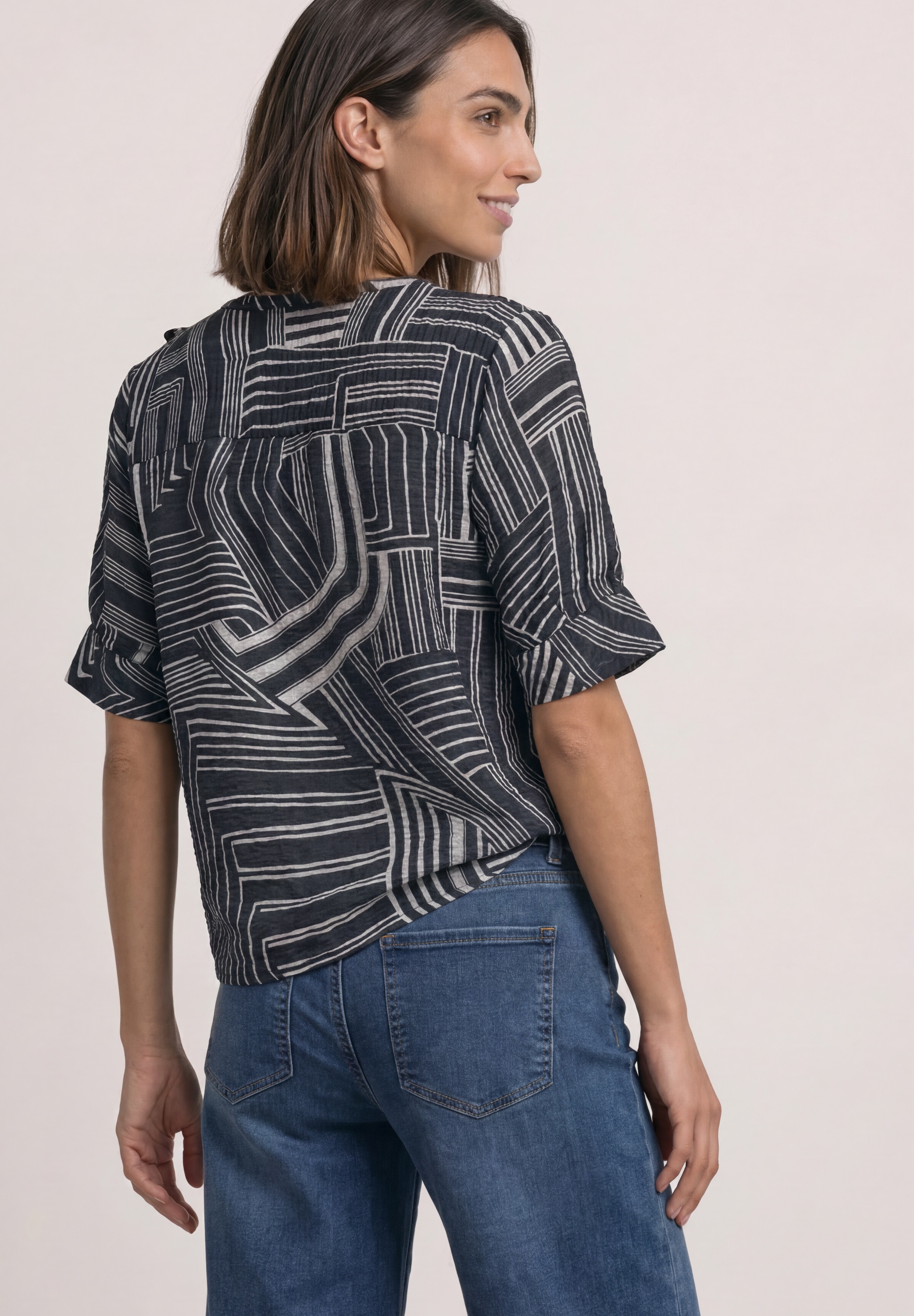 STREET ONE Kurzarmbluse Kurzarm Tunika-Sommerbluse mit grafischem Muster