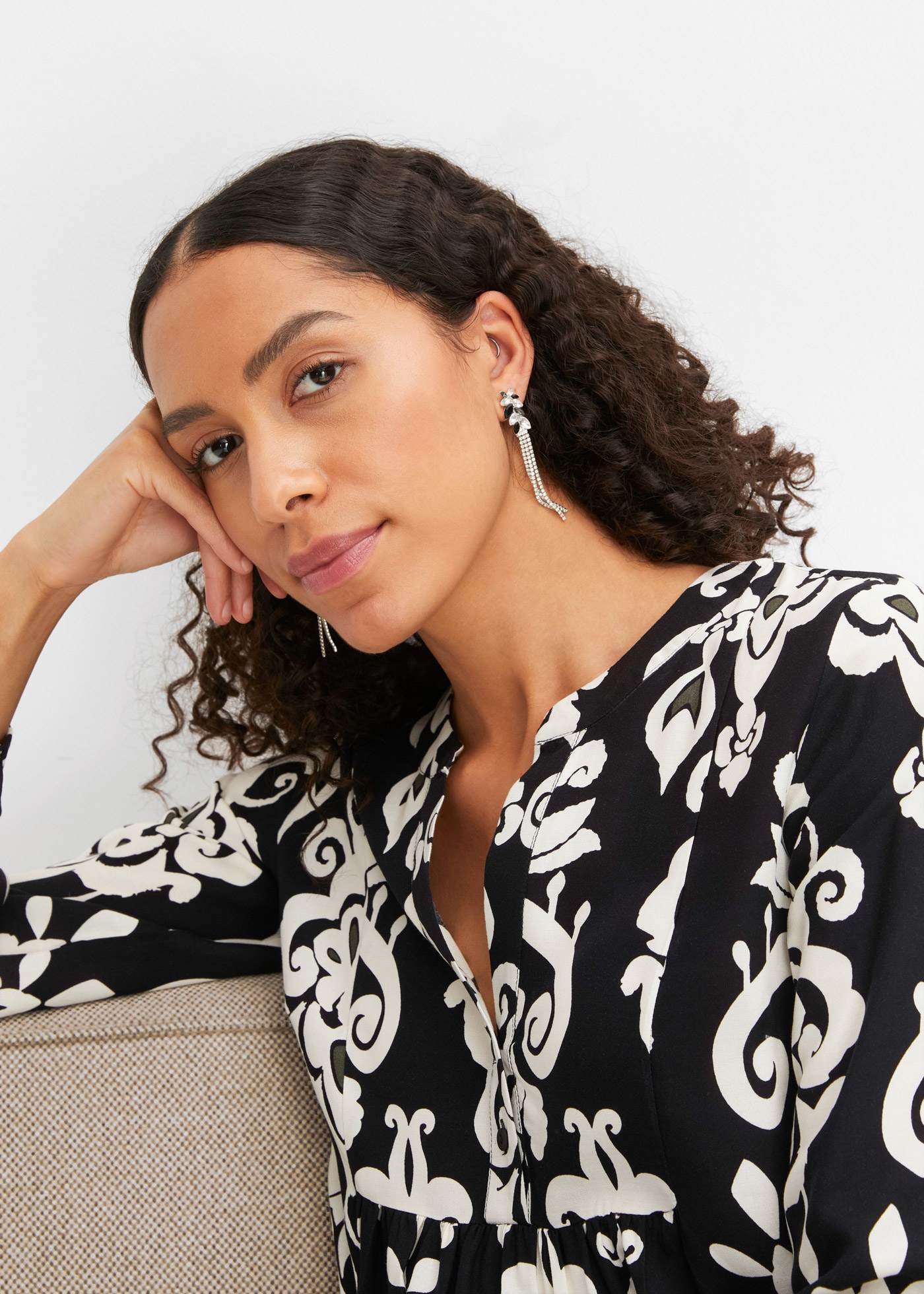 bonprix Tunikakleid Tunika-Kleid aus fließender Viskose