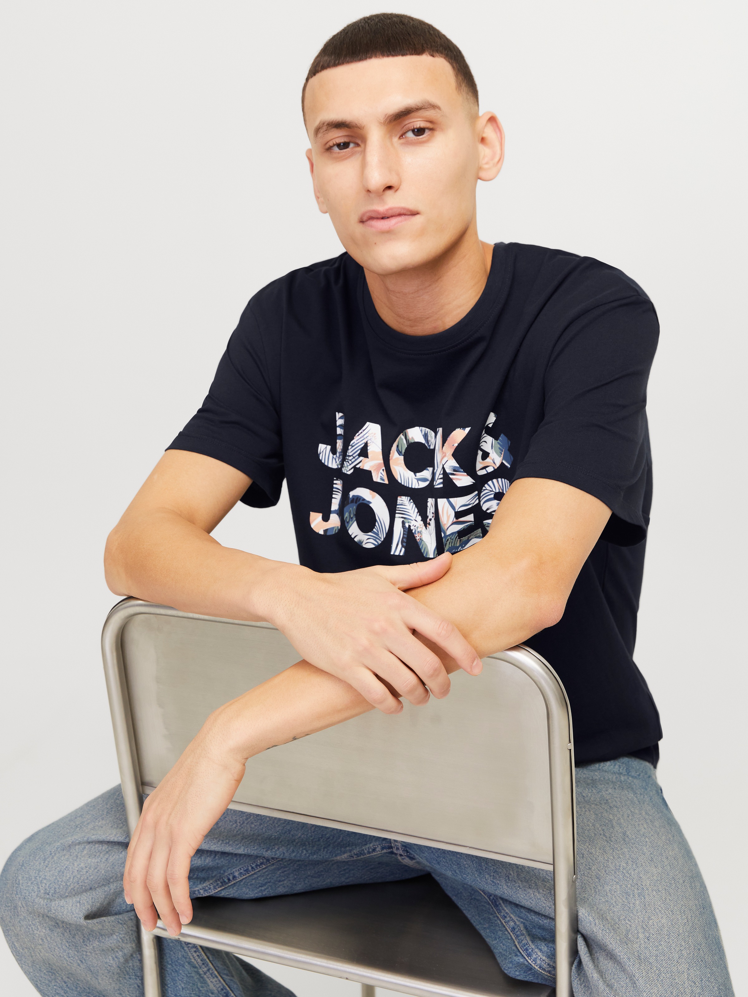 Jack & Jones Rundhalsshirt »JJEBRYAN CORP LOGO TEE SS O-NECK NOOS«, mit Logo Druck