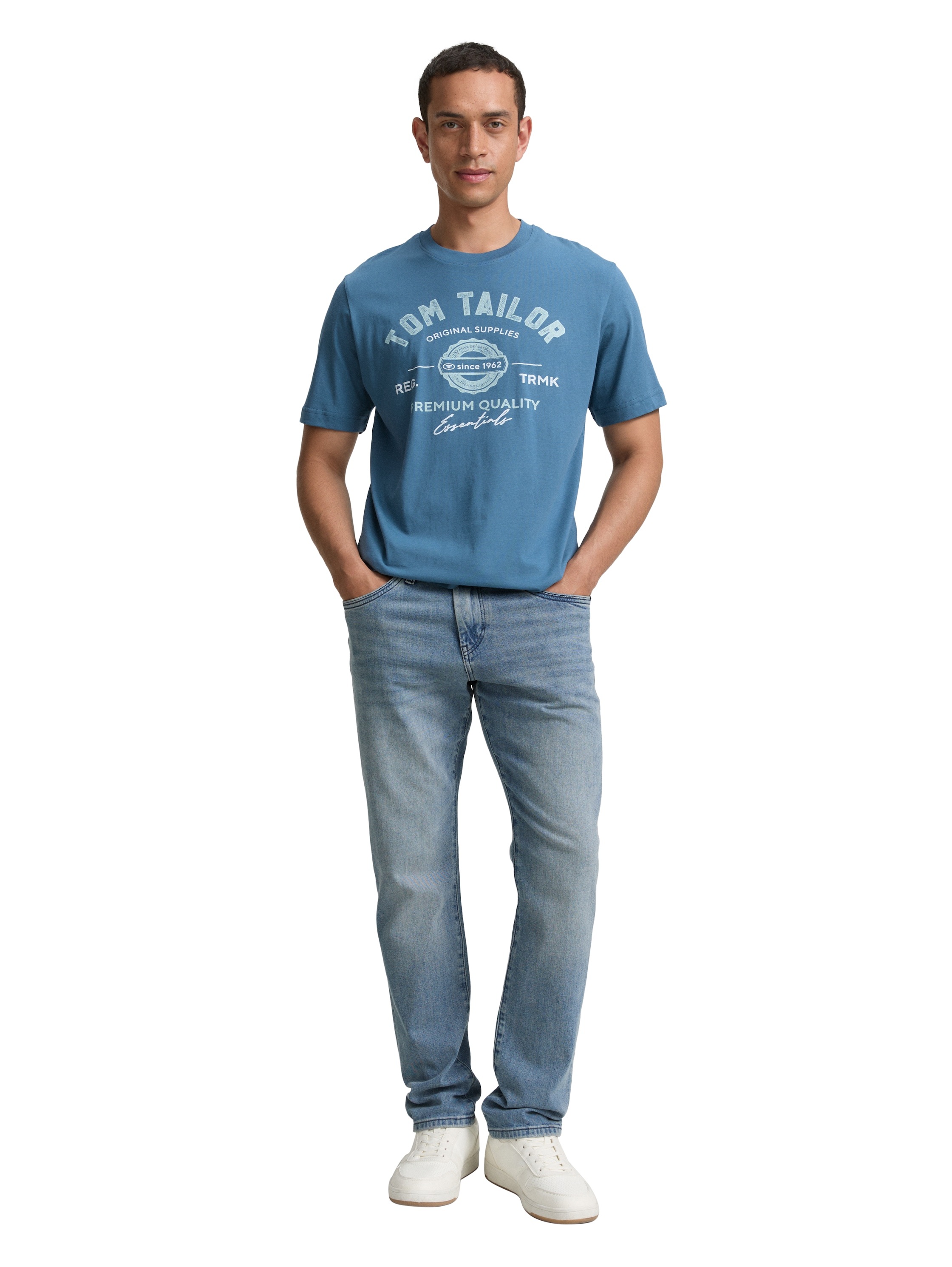 TOM TAILOR T-Shirt, mit großem Logofrontprint