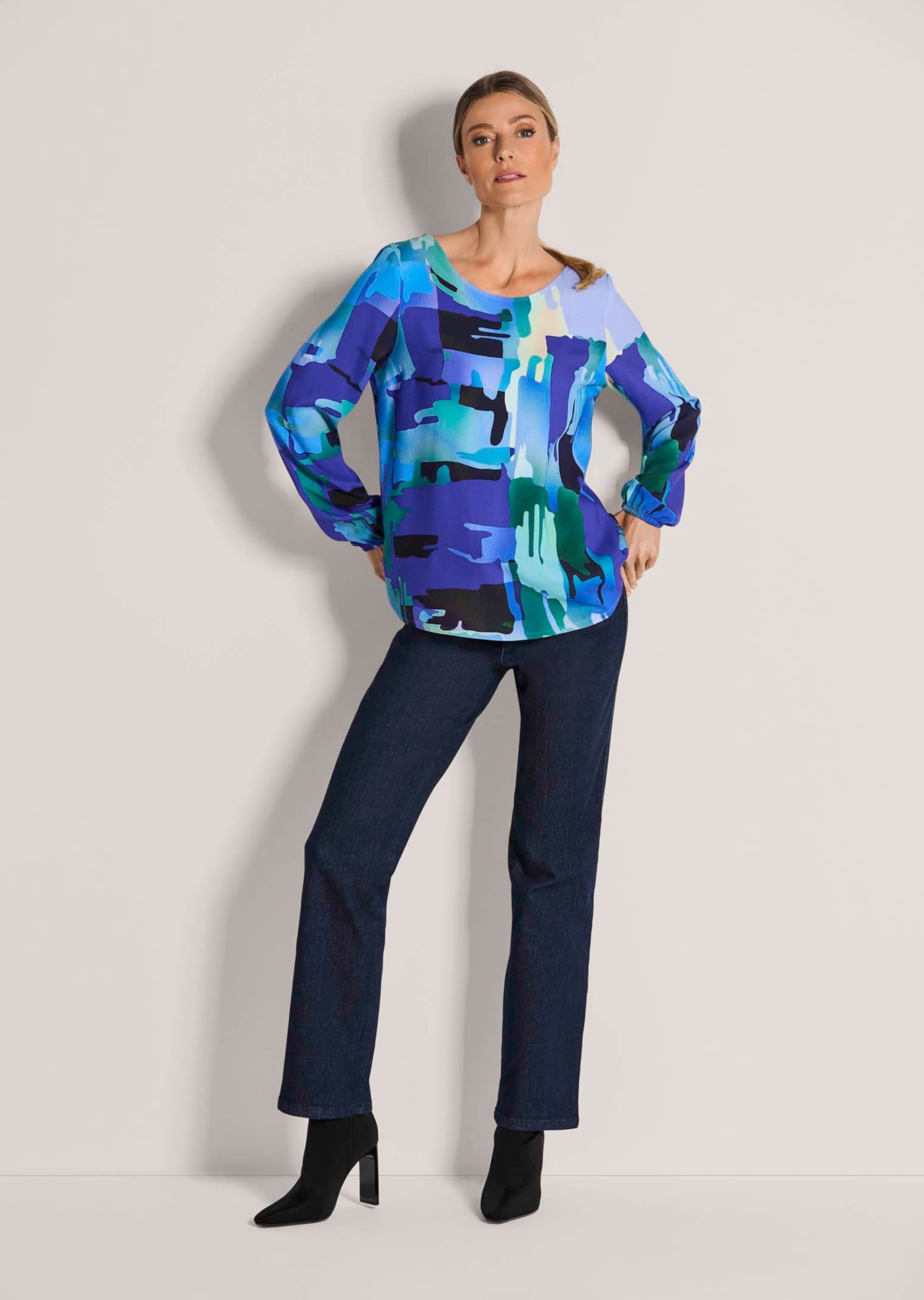 MADELEINE Schlupfbluse »Blusenshirt Stilvolle Viskosebluse mit Grafik-Print« Grafischer Patch-Print