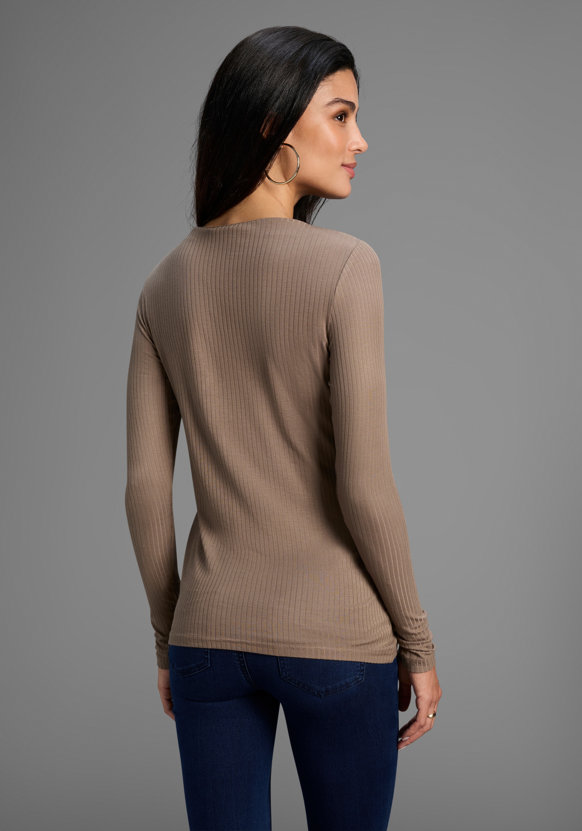 Bruno Banani Longsleeve mit Druckknopf-Detail auf der Schulter - NEUE KOLLEKTION