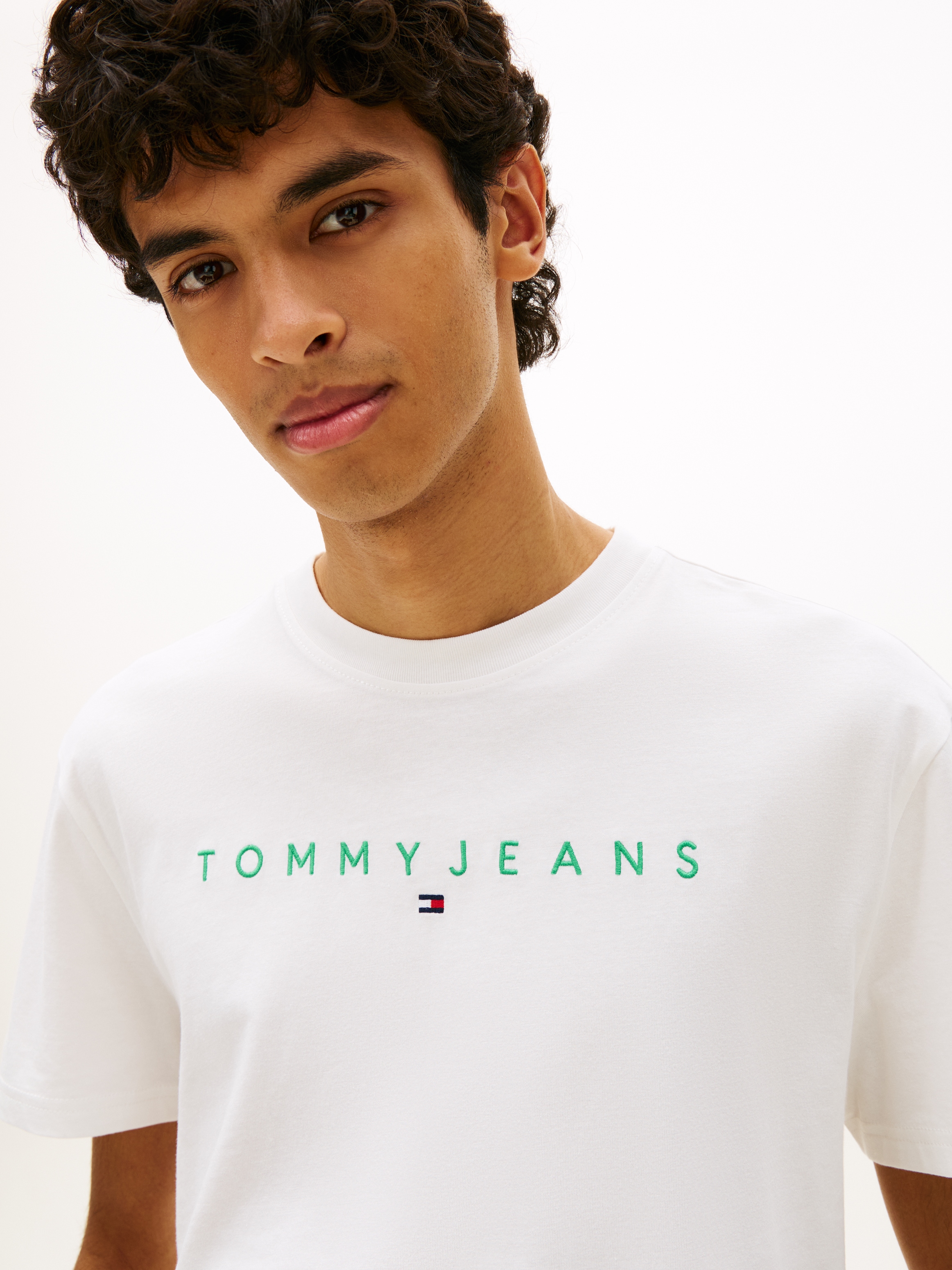 Tommy Jeans T-Shirt »TJM REG LINEAR LOGO TEE EXT« Rundhals, Regular Fit