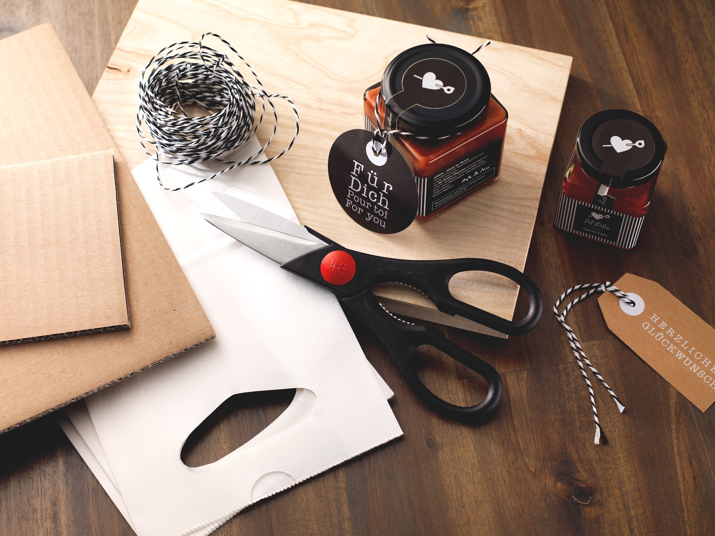 Zwilling Messerblock »**** VIER STERNE« 7 Made in Germany, Sonderschmelze, inkl. Vielzweckschere & Wetzstahl