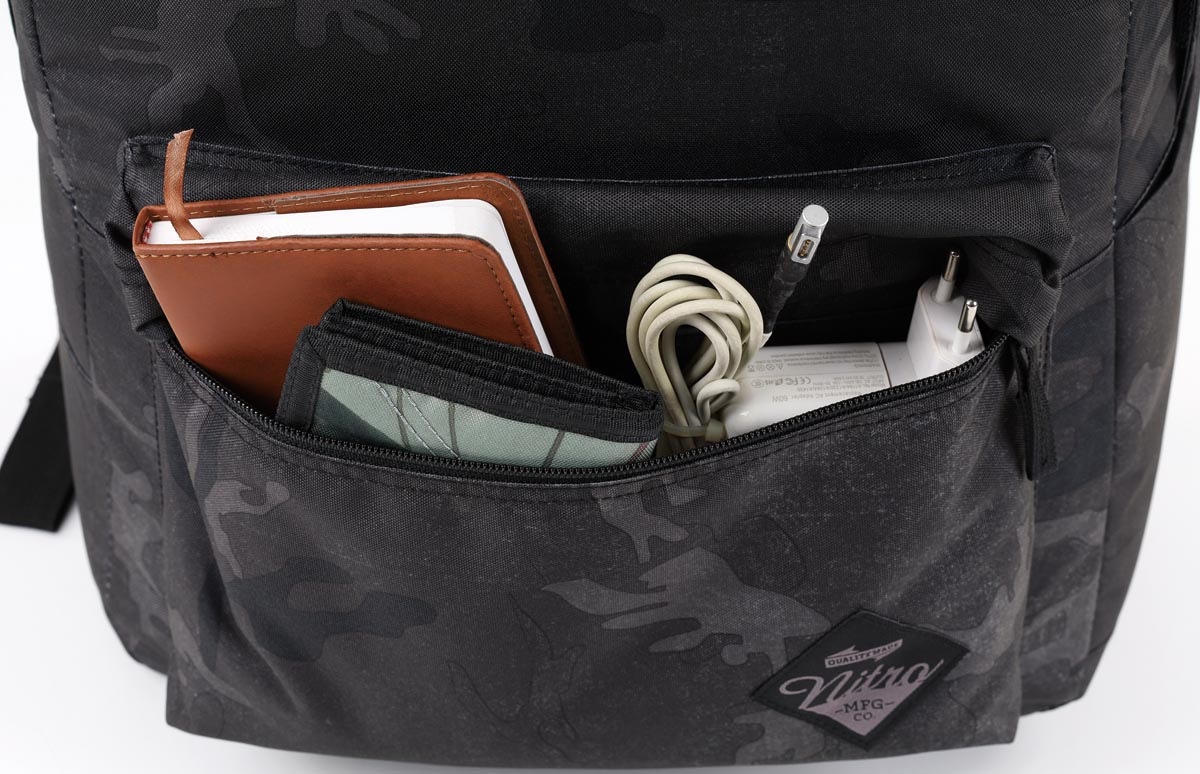 NITRO Freizeitrucksack »Urban plus«, Daypack, Streetpack im Retro-Look, Alltagsrucksack, Schulrucksack