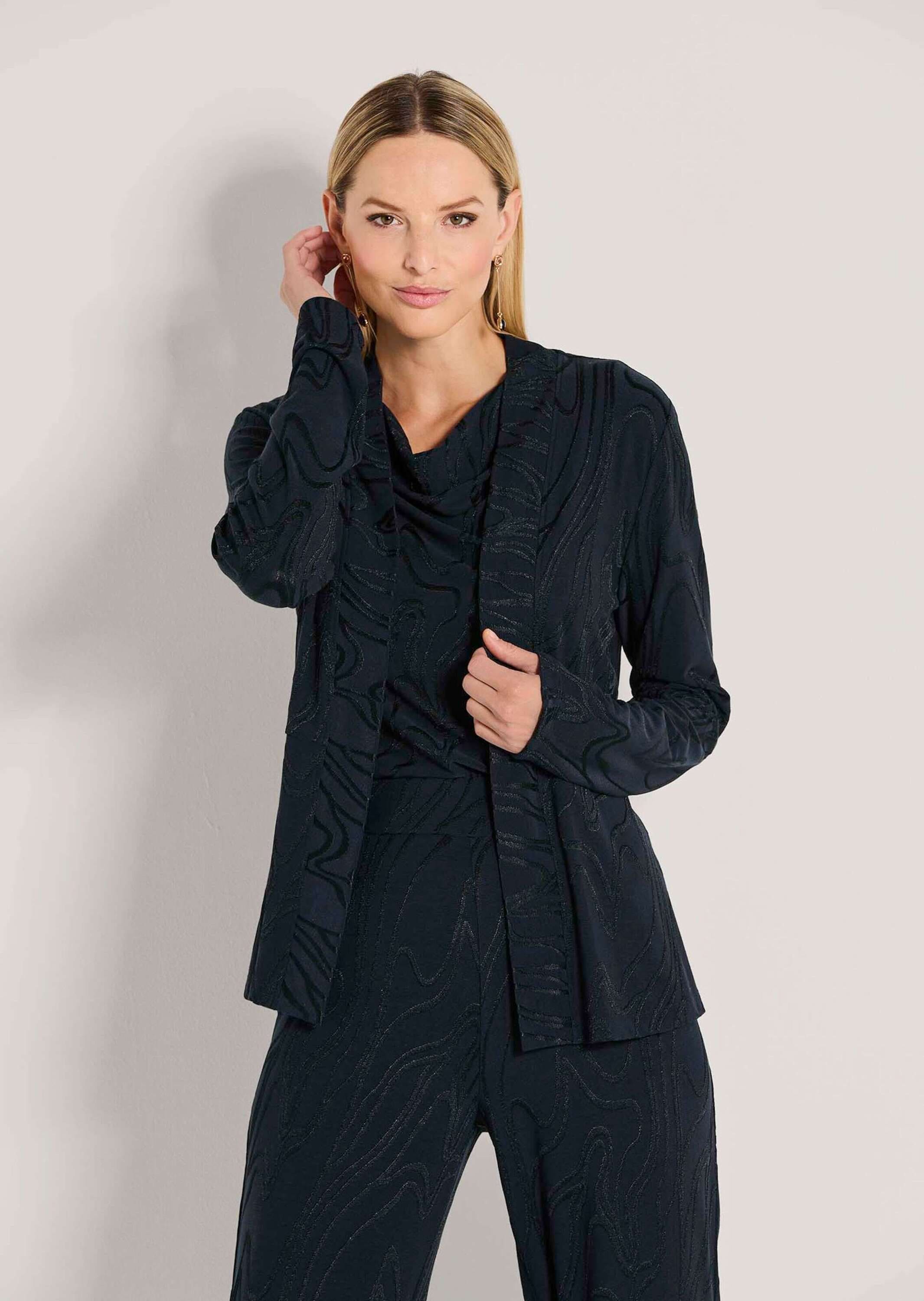 MADELEINE Langarmshirt »Shirtjacke Elegante Jersey-Jacke mit Schalkragen«