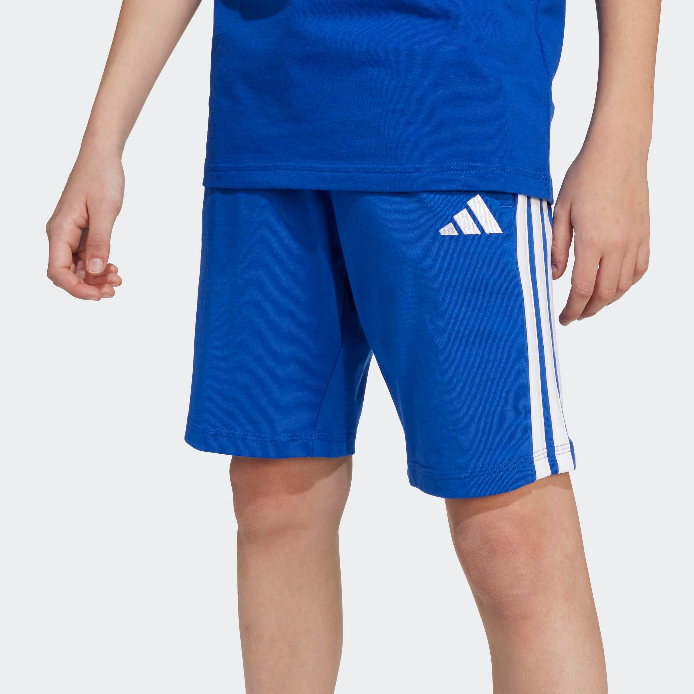 adidas Sportswear Shorts »ESSENTIALS KIDS«  sportlicher Stil, für Kinder, aus Baumwolle, atmungsaktiv