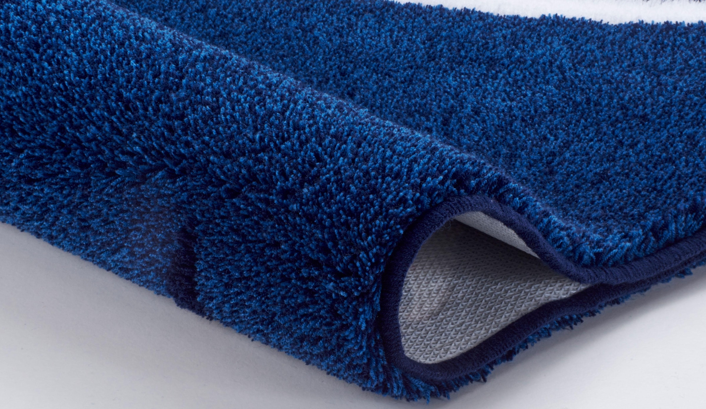 Kleine Wolke Badematte »Florenz«, rutschhemmend beschichtet, fußbodenheizungsgeeignet, Badteppich, Wellen Design, Melange Optik, waschbar