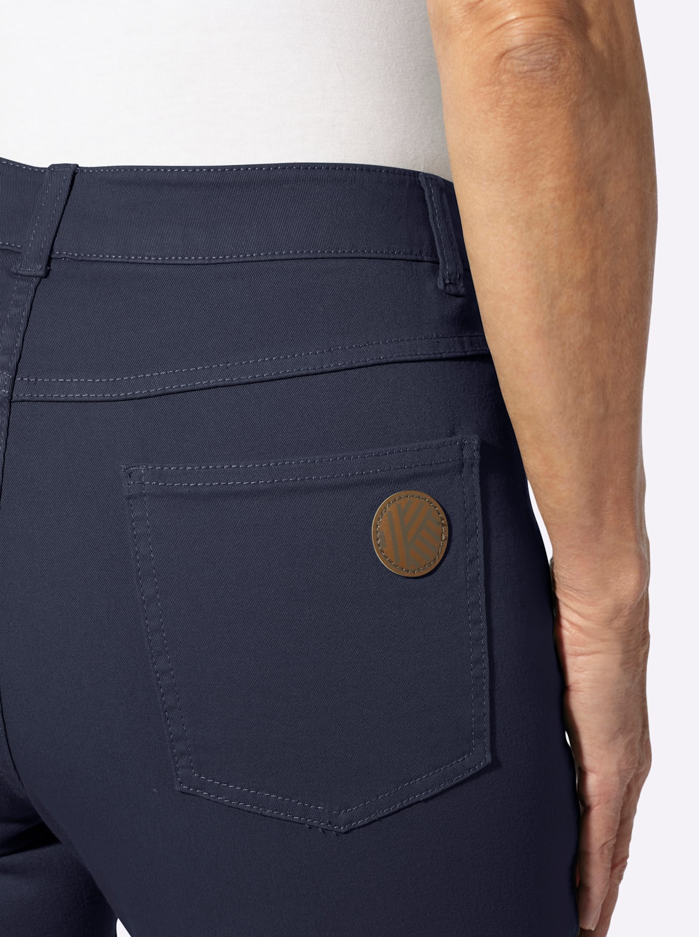 Classic Basics Bequeme Jeans 1